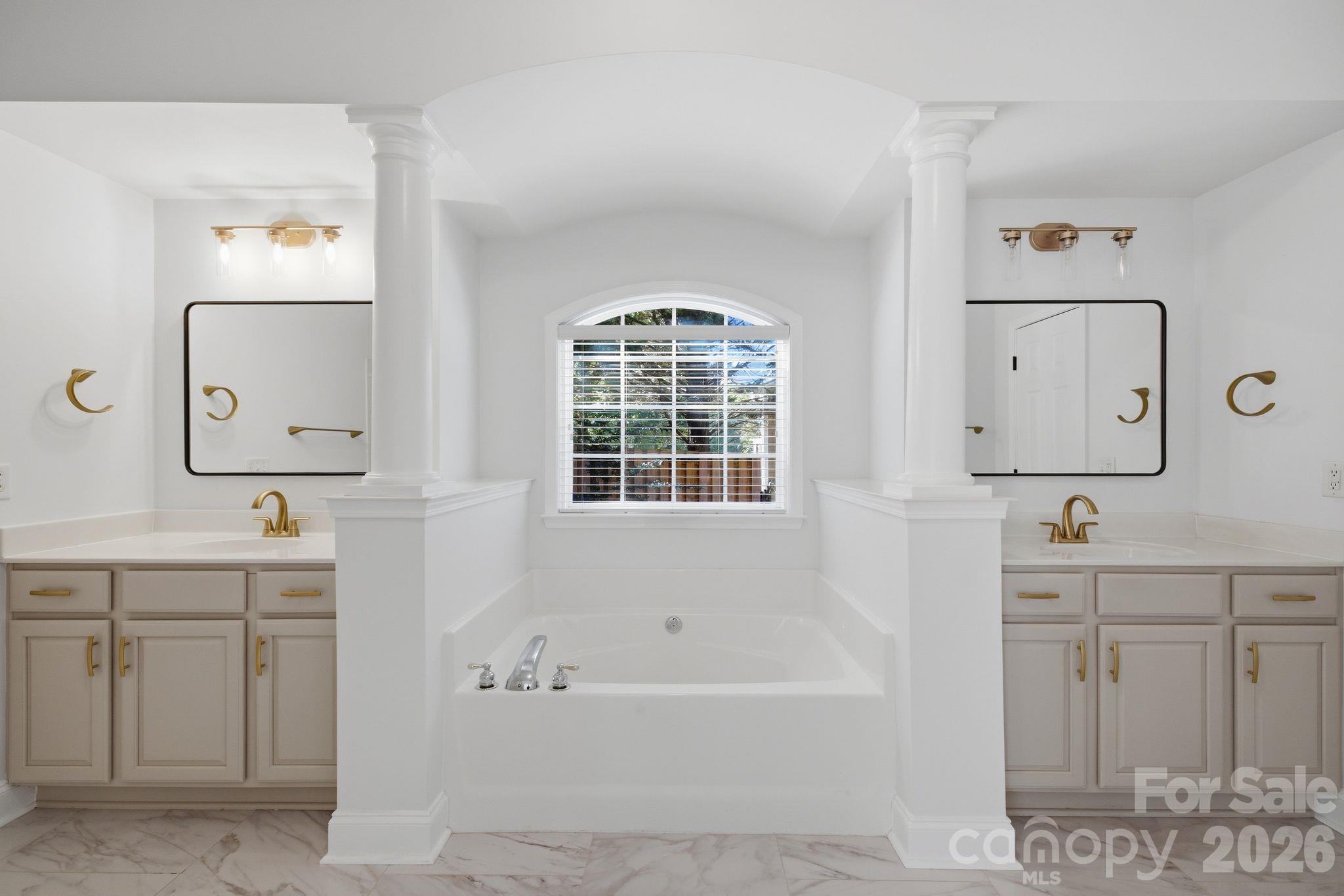 Single Family Residence at 11646 Red Falcon Court, Huntersville, photo 20 of 48