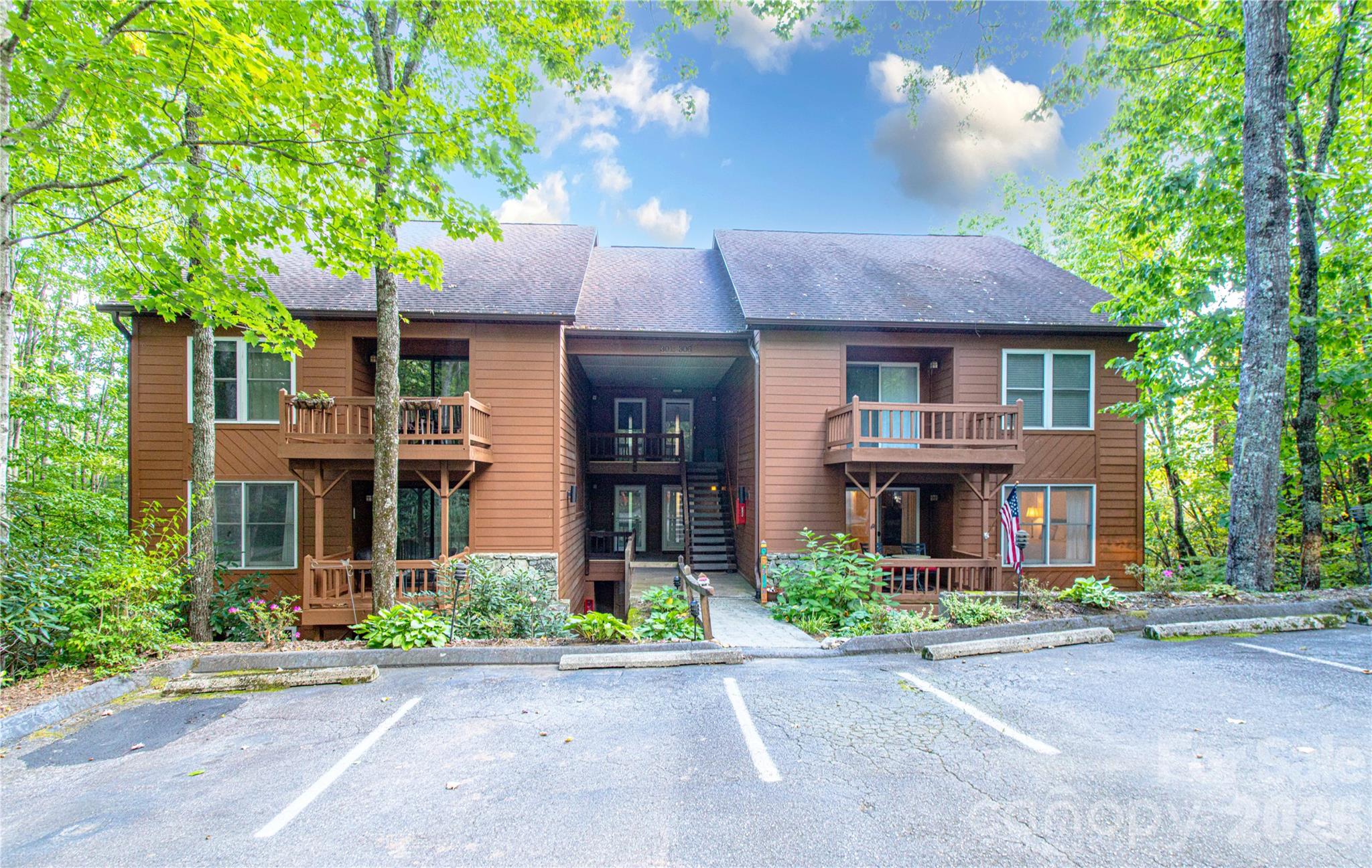 Condominium at 73 Toxaway Views Drive, Lake Toxaway, photo 29 of 34