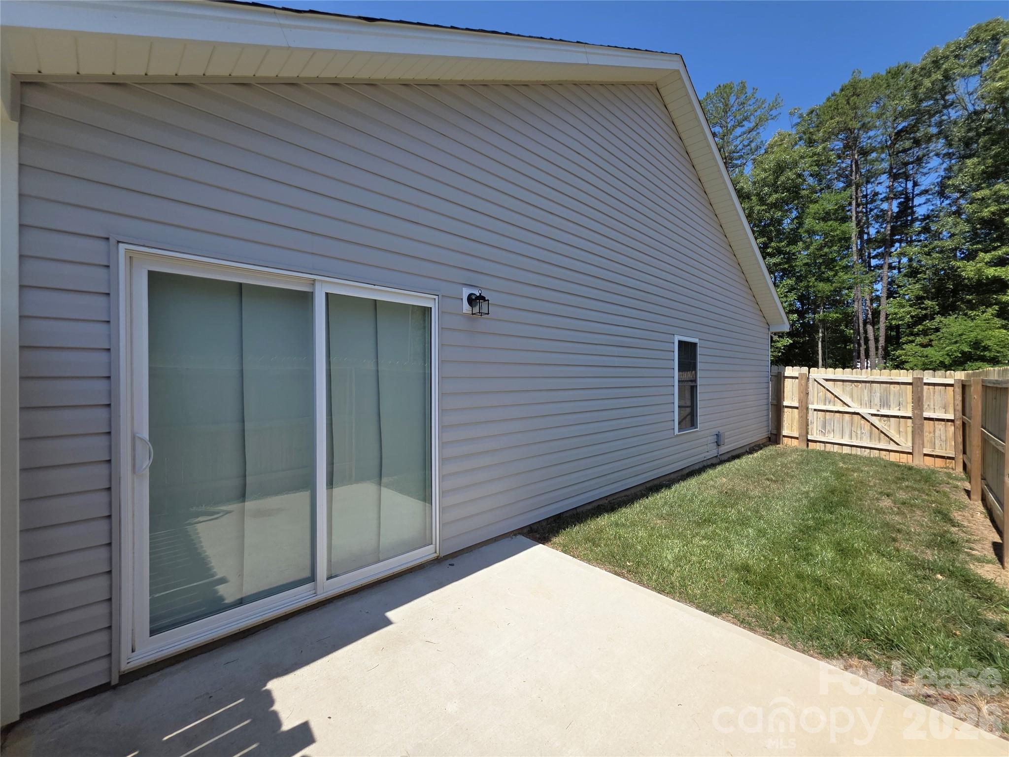 Townhouse at 710 Irene Avenue, Kannapolis, photo 18 of 19