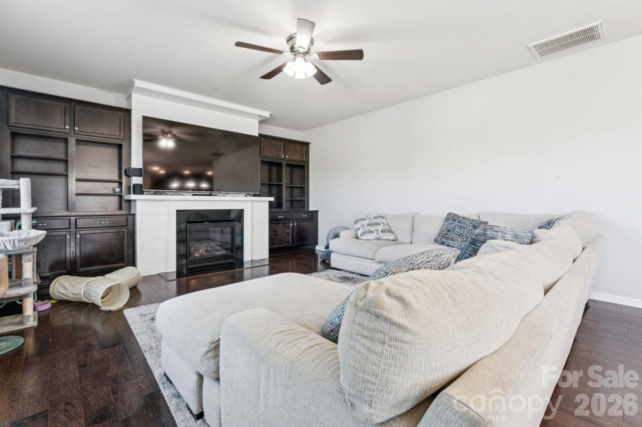 Living Room - 3018 Oakmere Road, Waxhaw