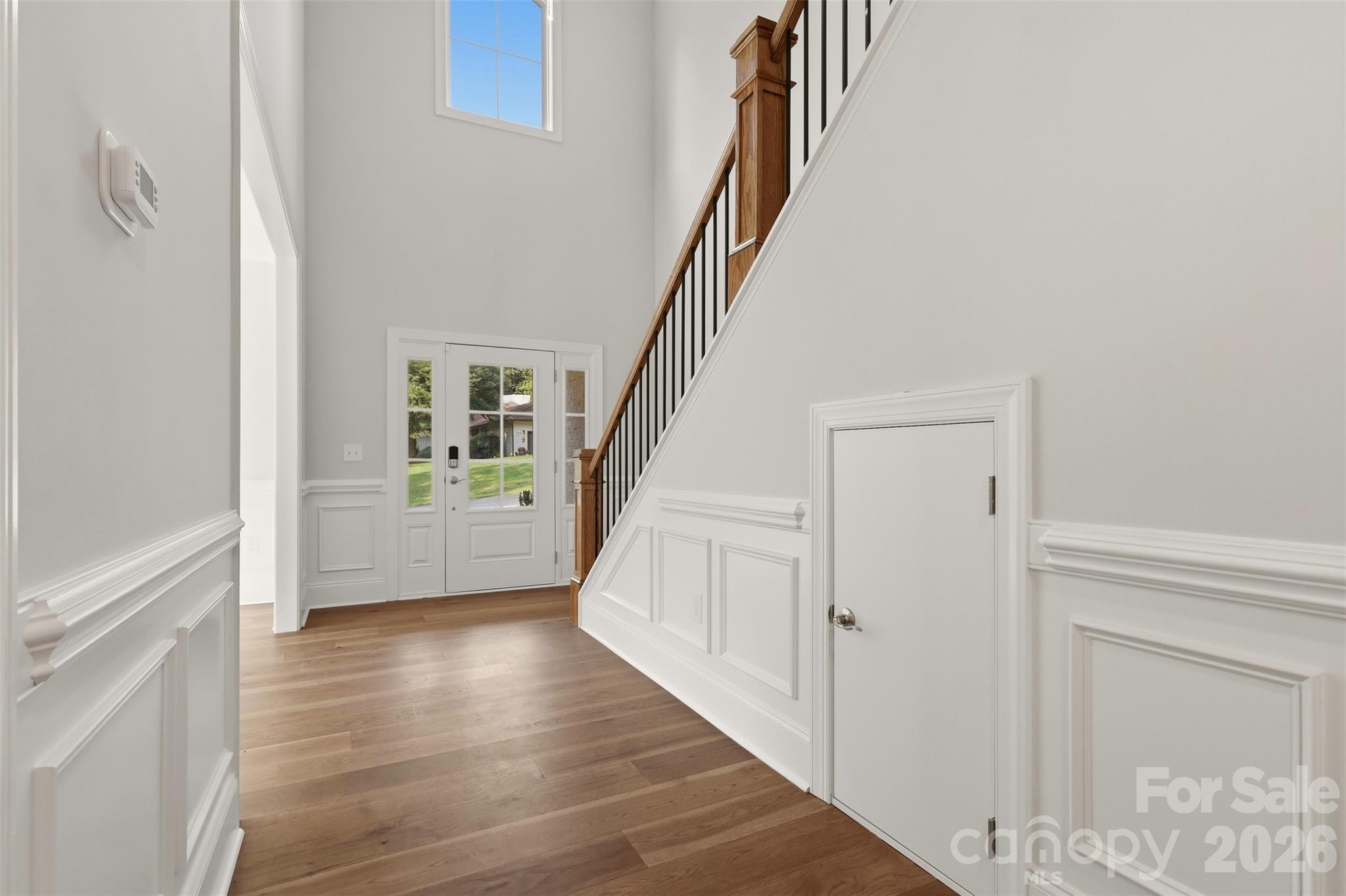 Single Family Residence at 201 Indian Wells Circle, Lexington, photo 2 of 48
