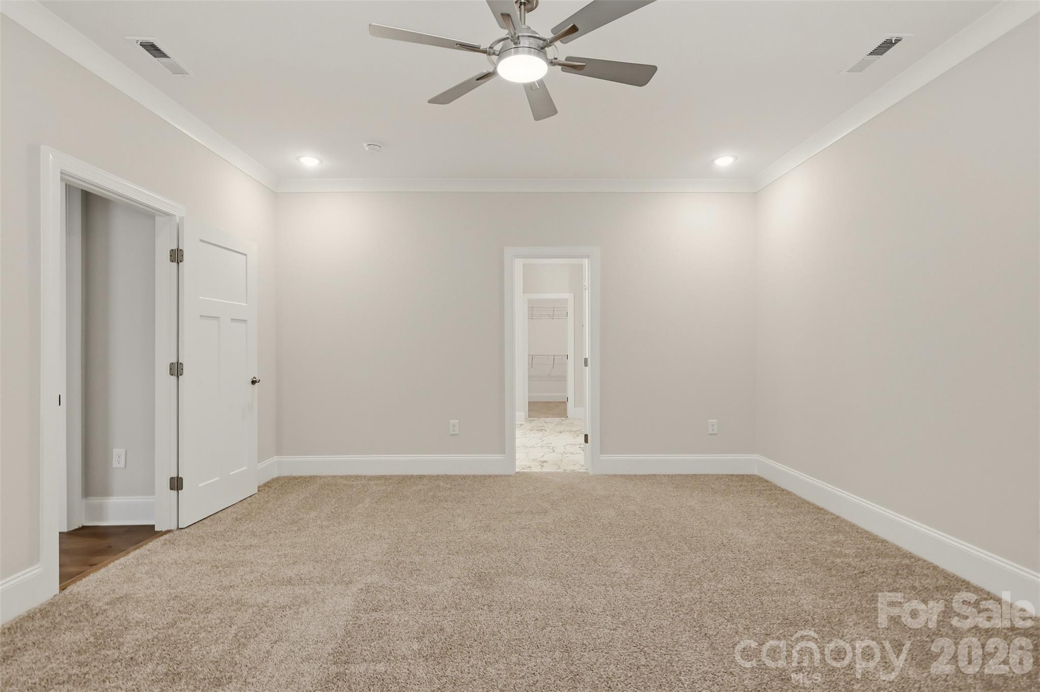 Single Family Residence at 201 Indian Wells Circle, Lexington, photo 16 of 48