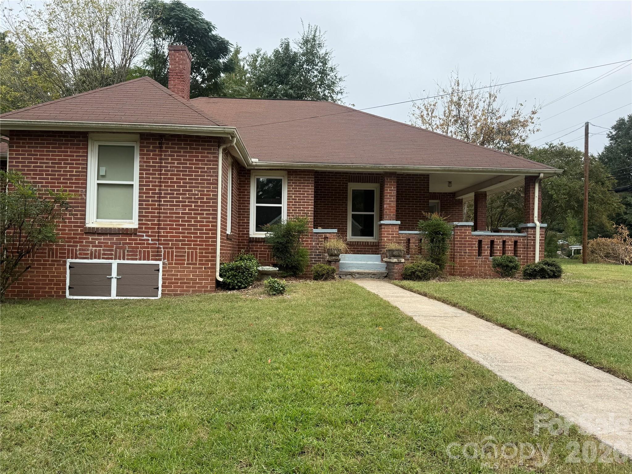 Single Family Residence at 1111 Fallston Road, Shelby, photo 5 of 25