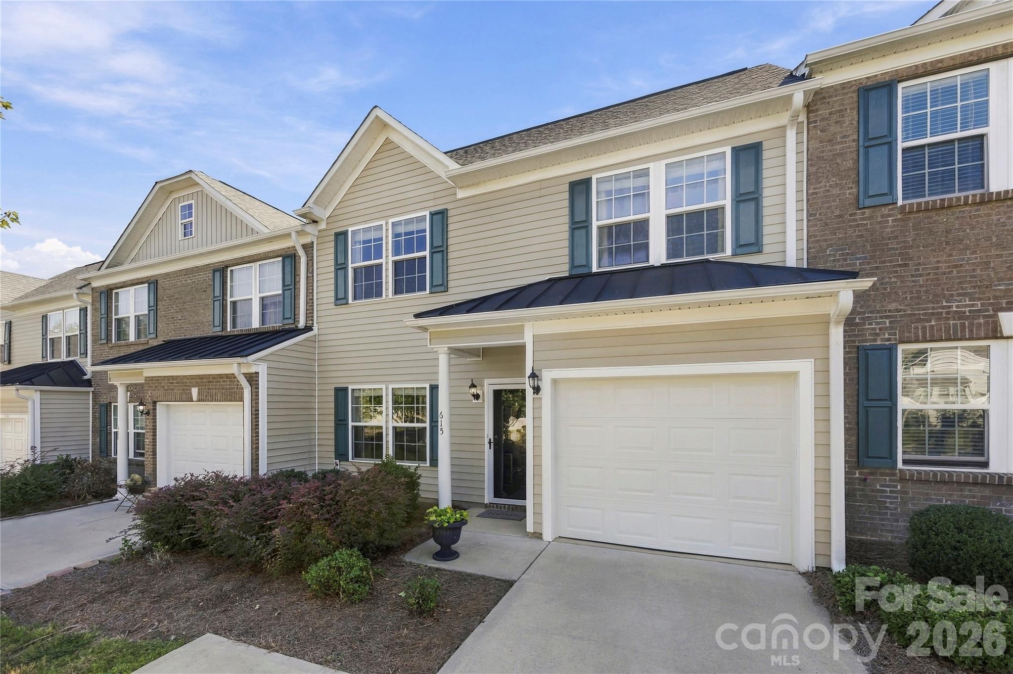 Townhouse at 615 School House Lane, Fort Mill, photo 3 of 34