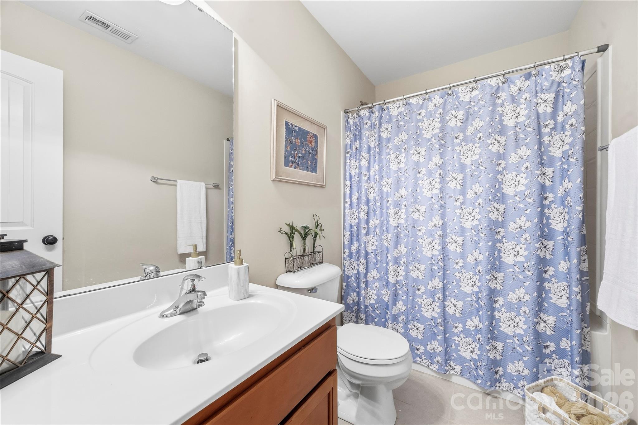 Townhouse at 615 School House Lane, Fort Mill, photo 24 of 34