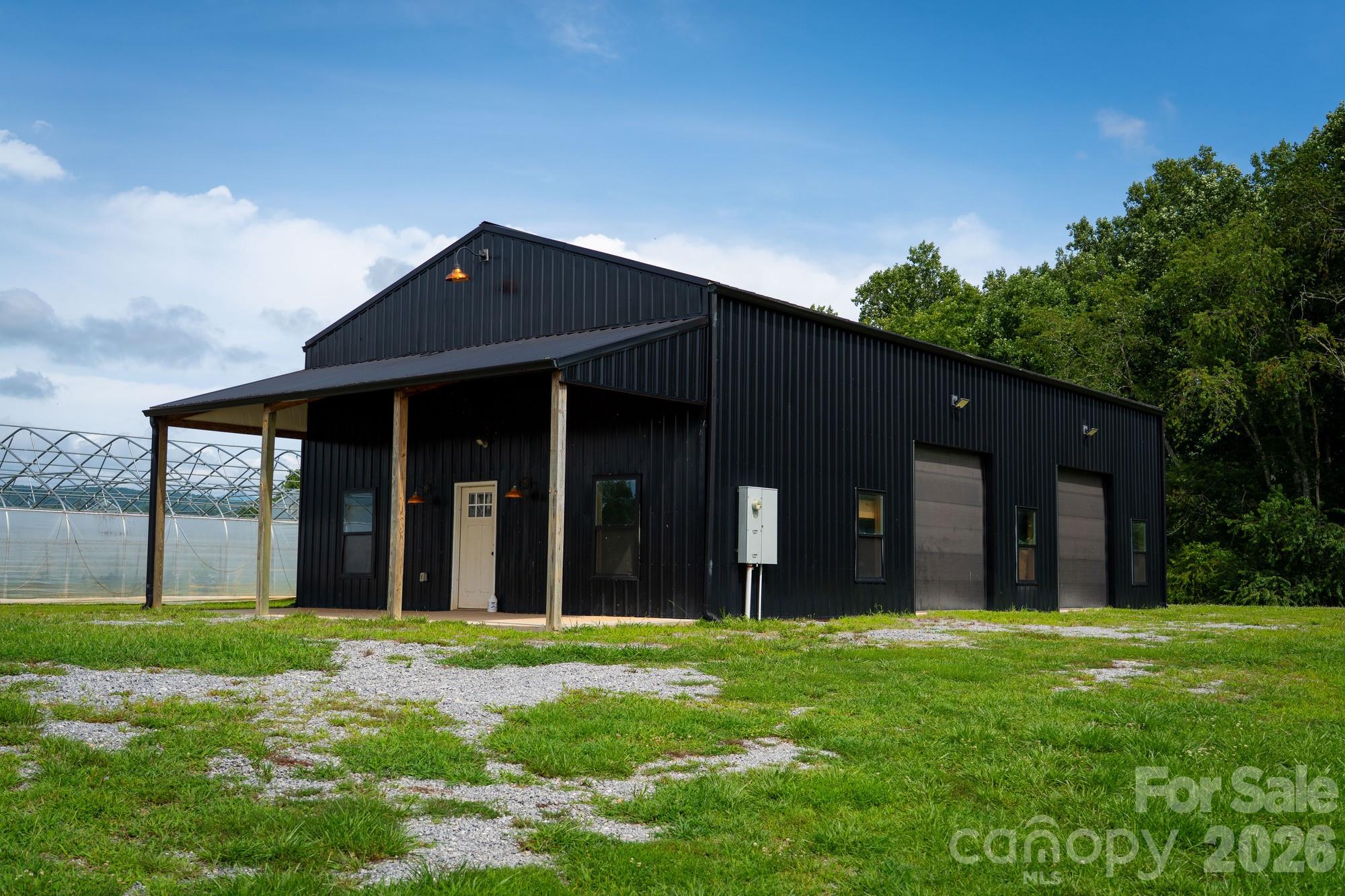 Single Family Residence at 185 McKinney Road, Etowah, photo 19 of 30
