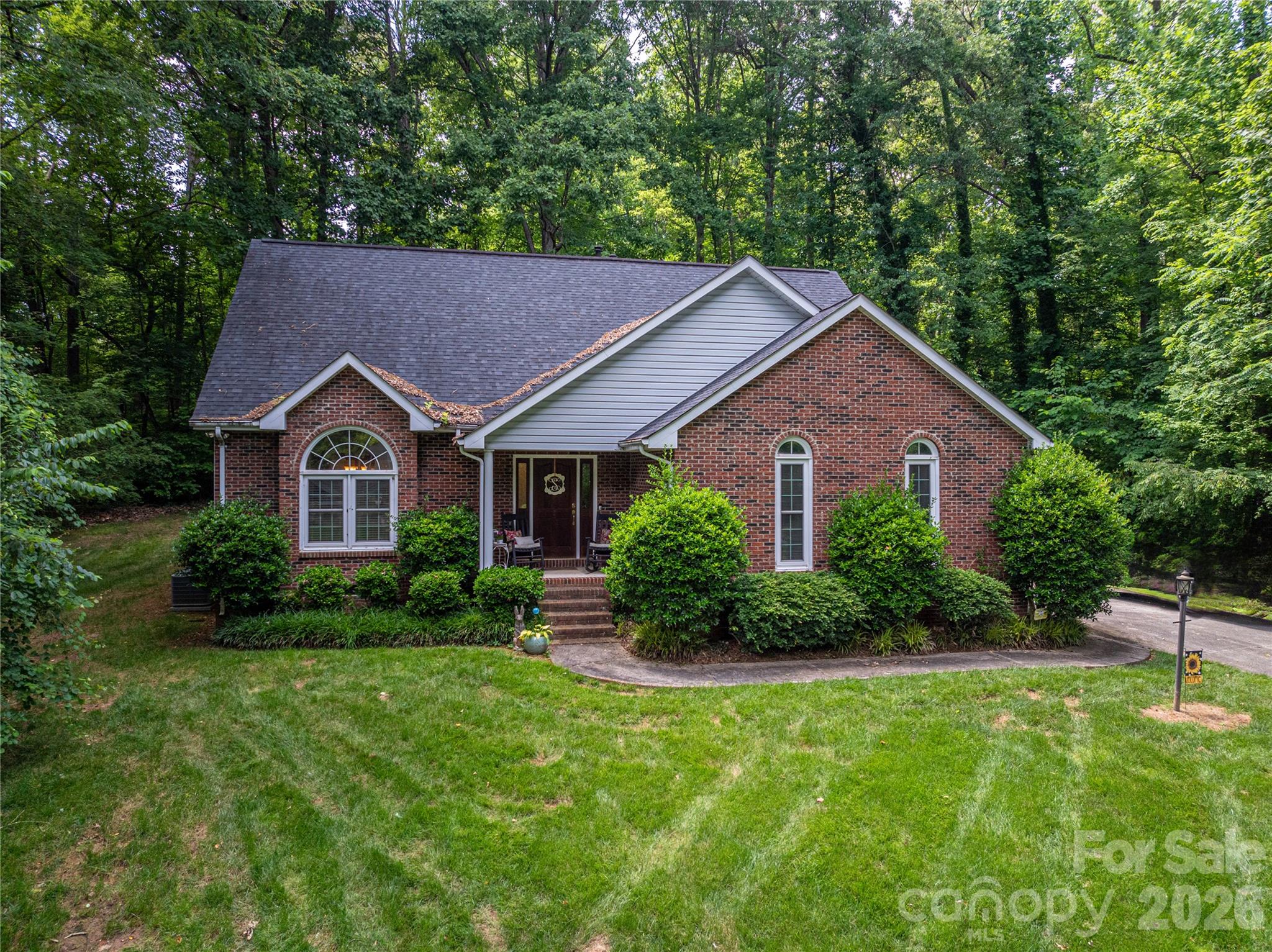 Single Family Residence at 645 Deerfield Drive, Mount Holly, photo 8 of 14