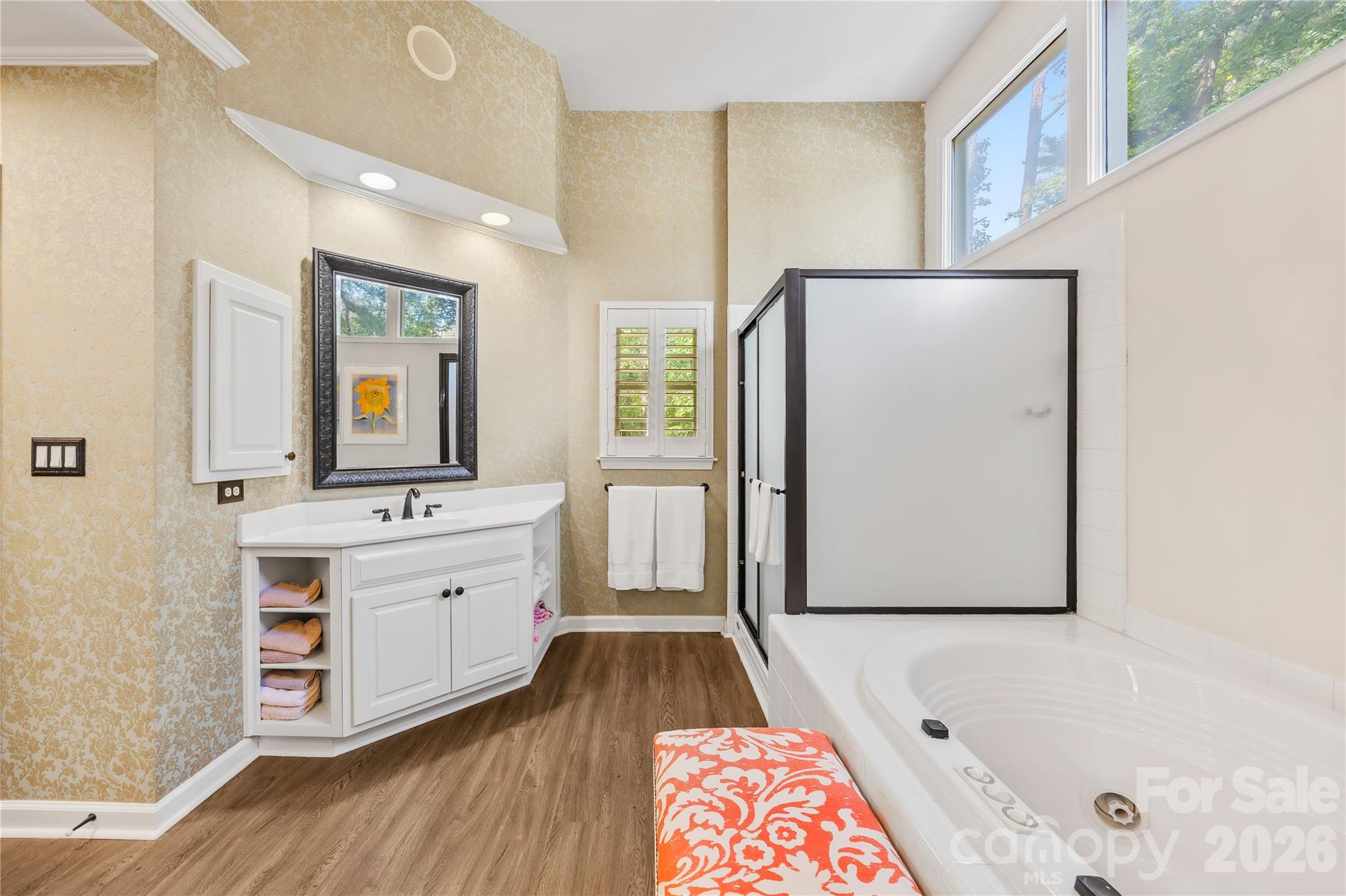 Primary ensuite Bathroom - 15728 Delancey Lane, Huntersville