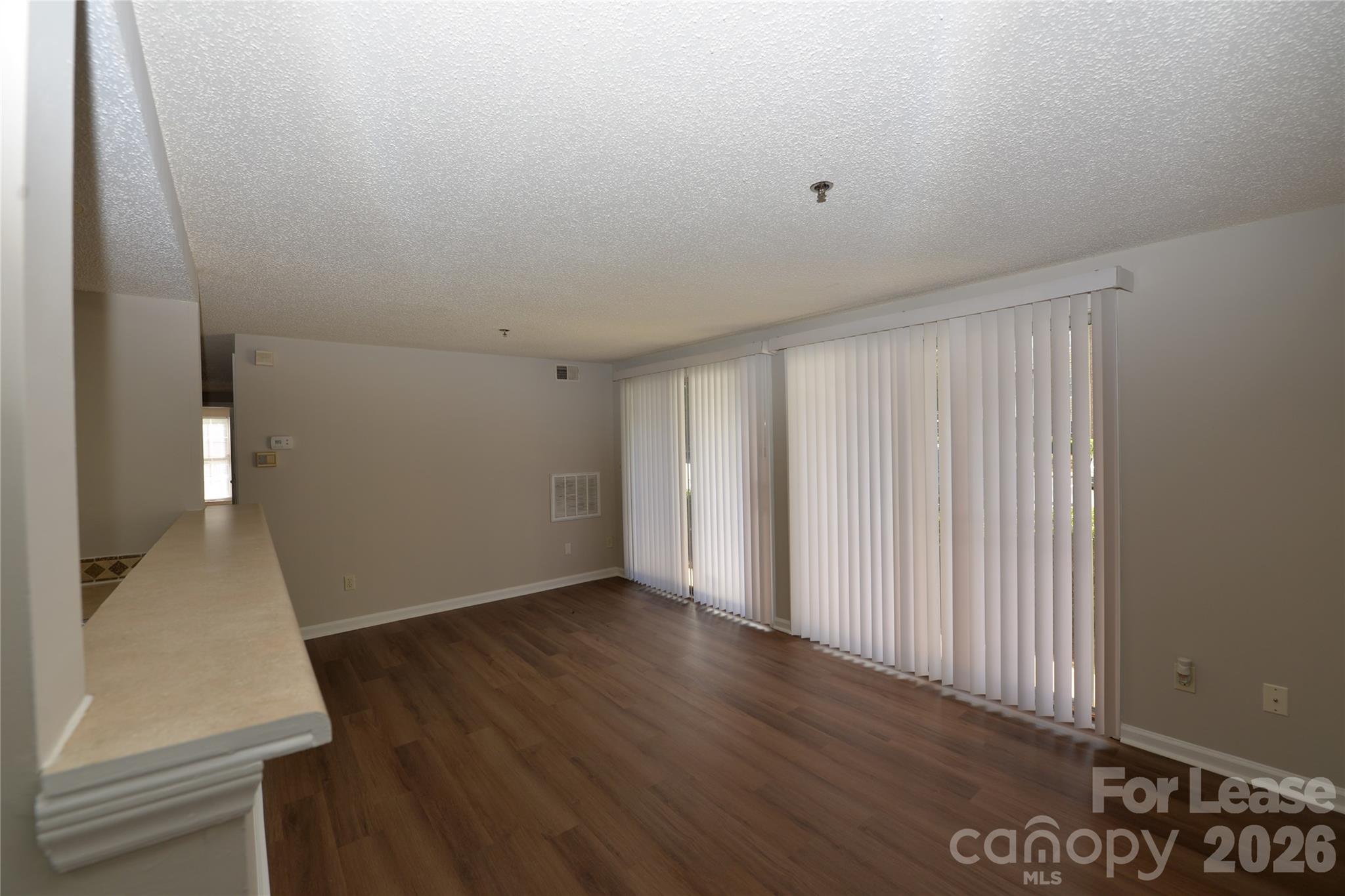 Condominium at 1649 Arlyn Circle, Charlotte, photo 5 of 14