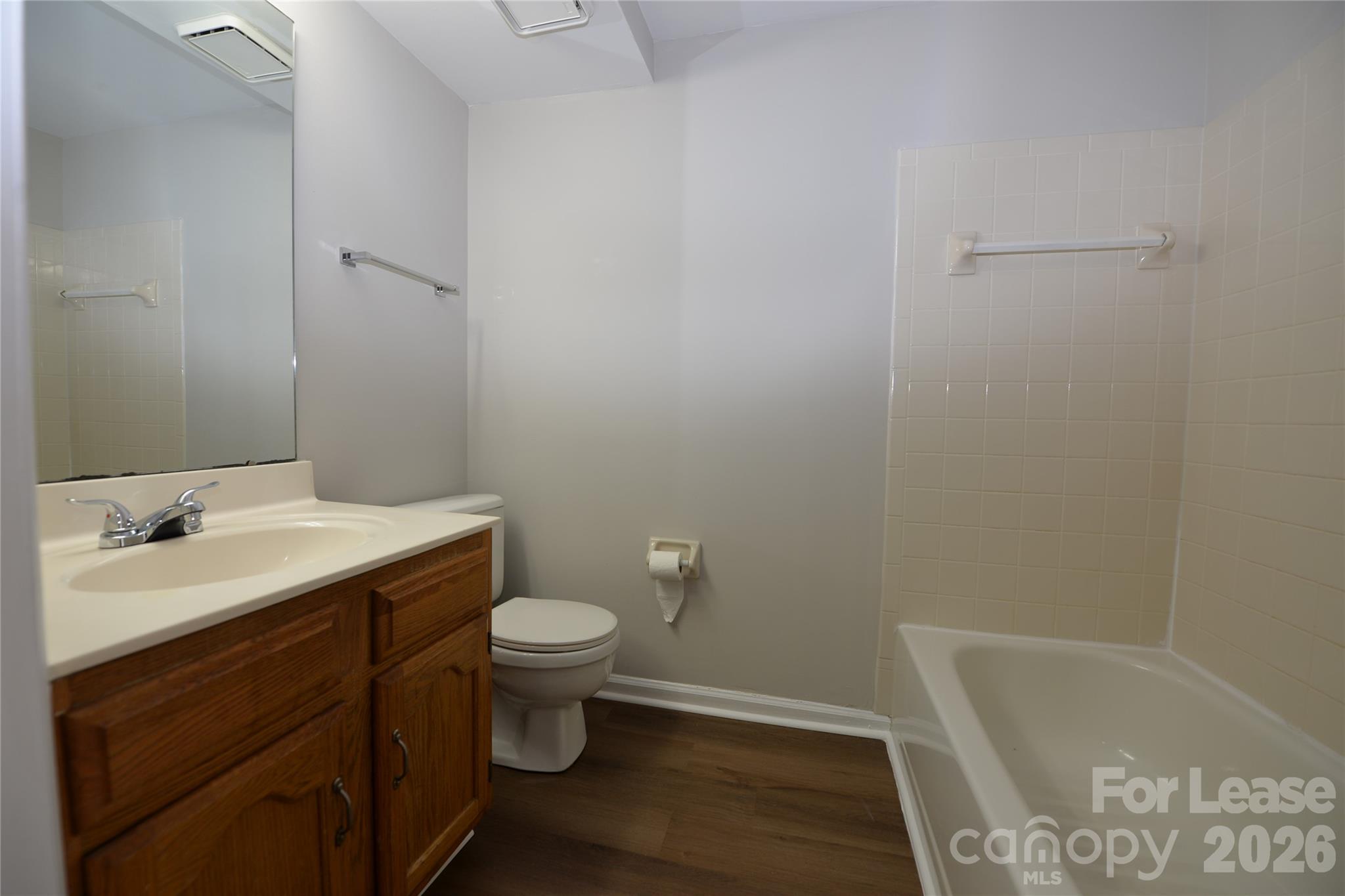 Condominium at 1649 Arlyn Circle, Charlotte, photo 13 of 14