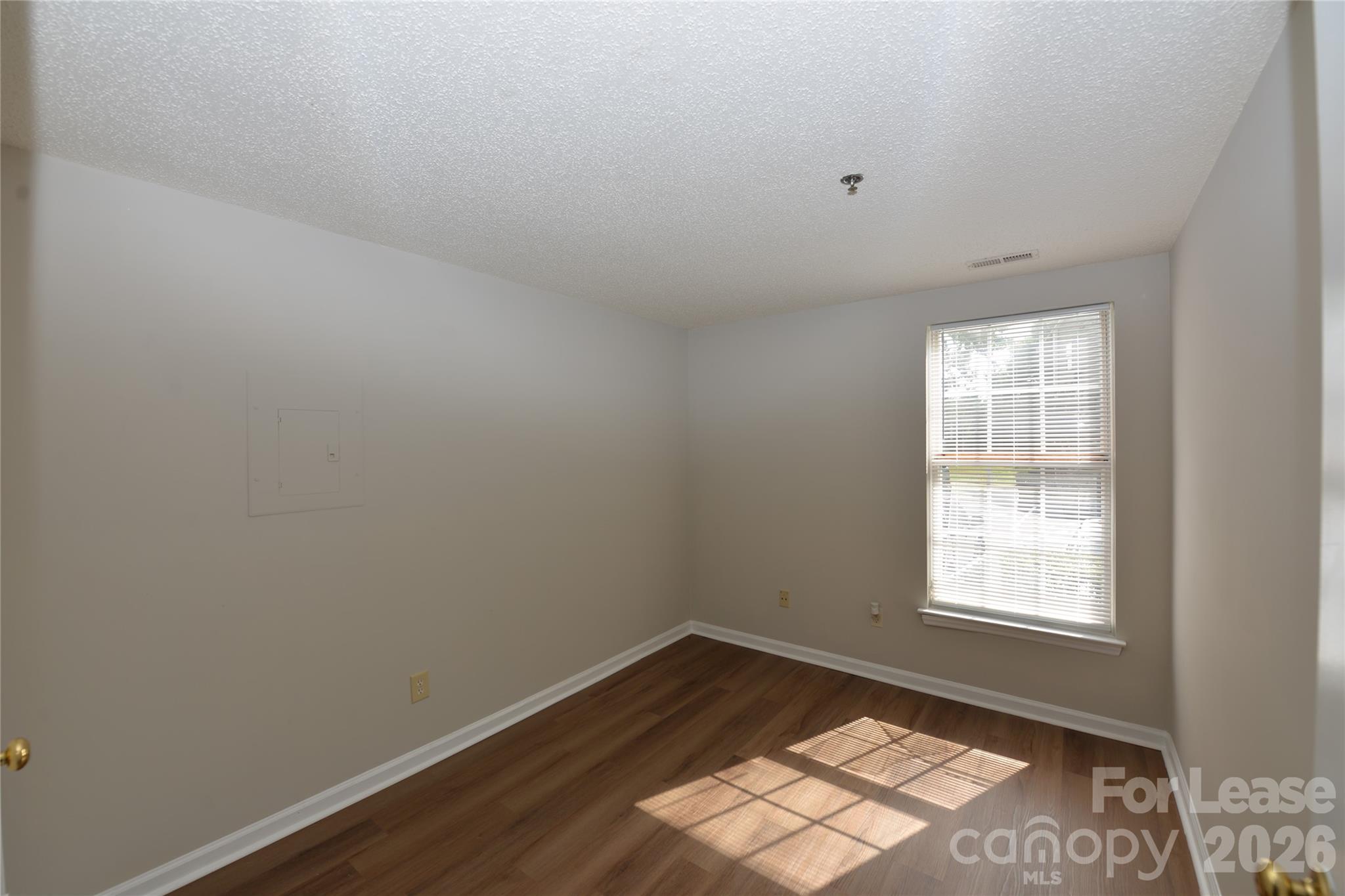Condominium at 1649 Arlyn Circle, Charlotte, photo 14 of 14