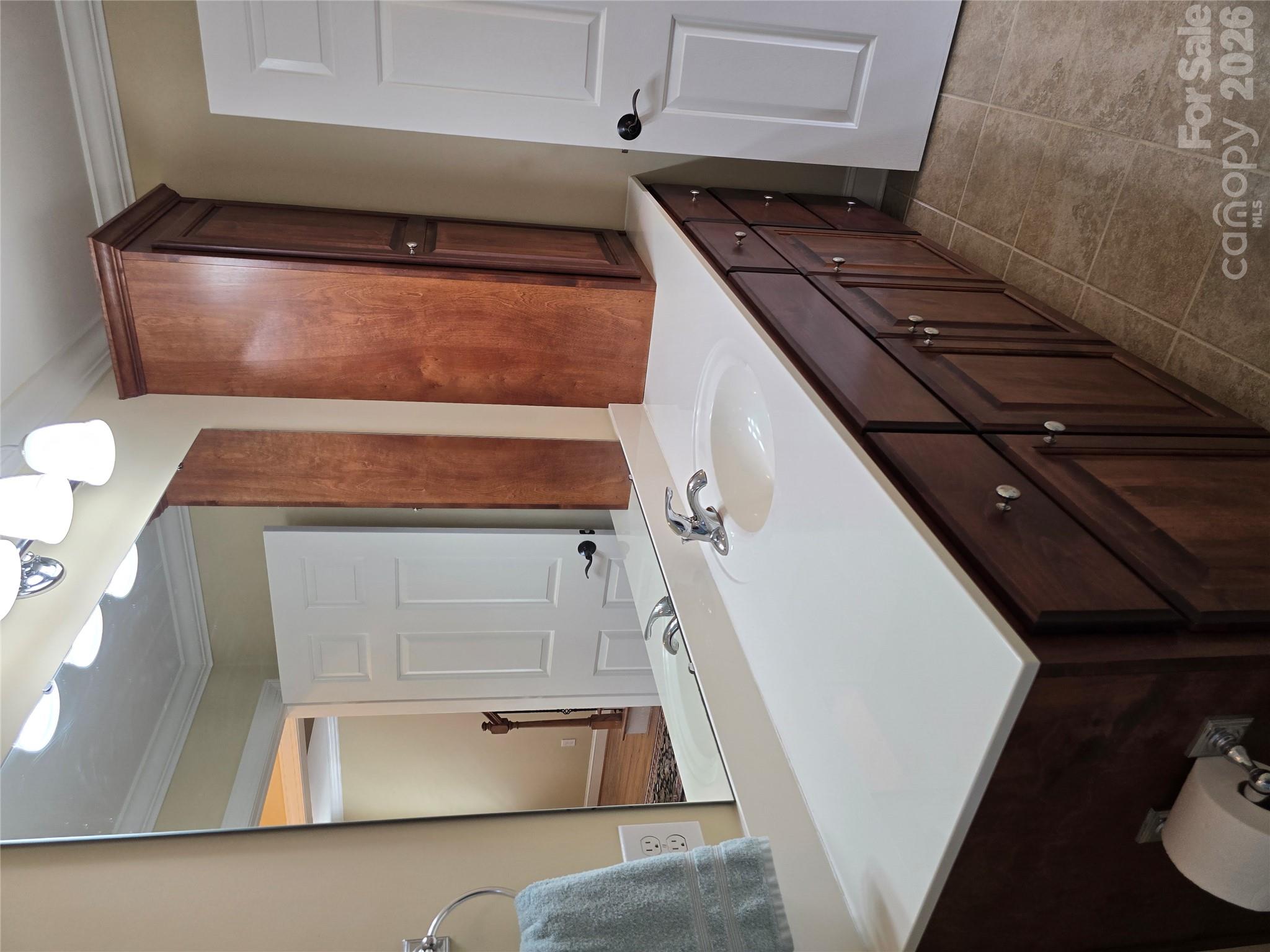 Single Family Residence at 587 Marigold Drive, Kannapolis, photo 23 of 43