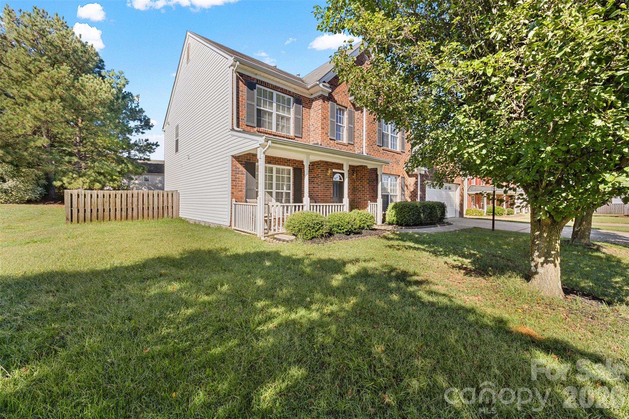 Single Family Residence at 156 Rusty Nail Drive, Mooresville, photo 4 of 40