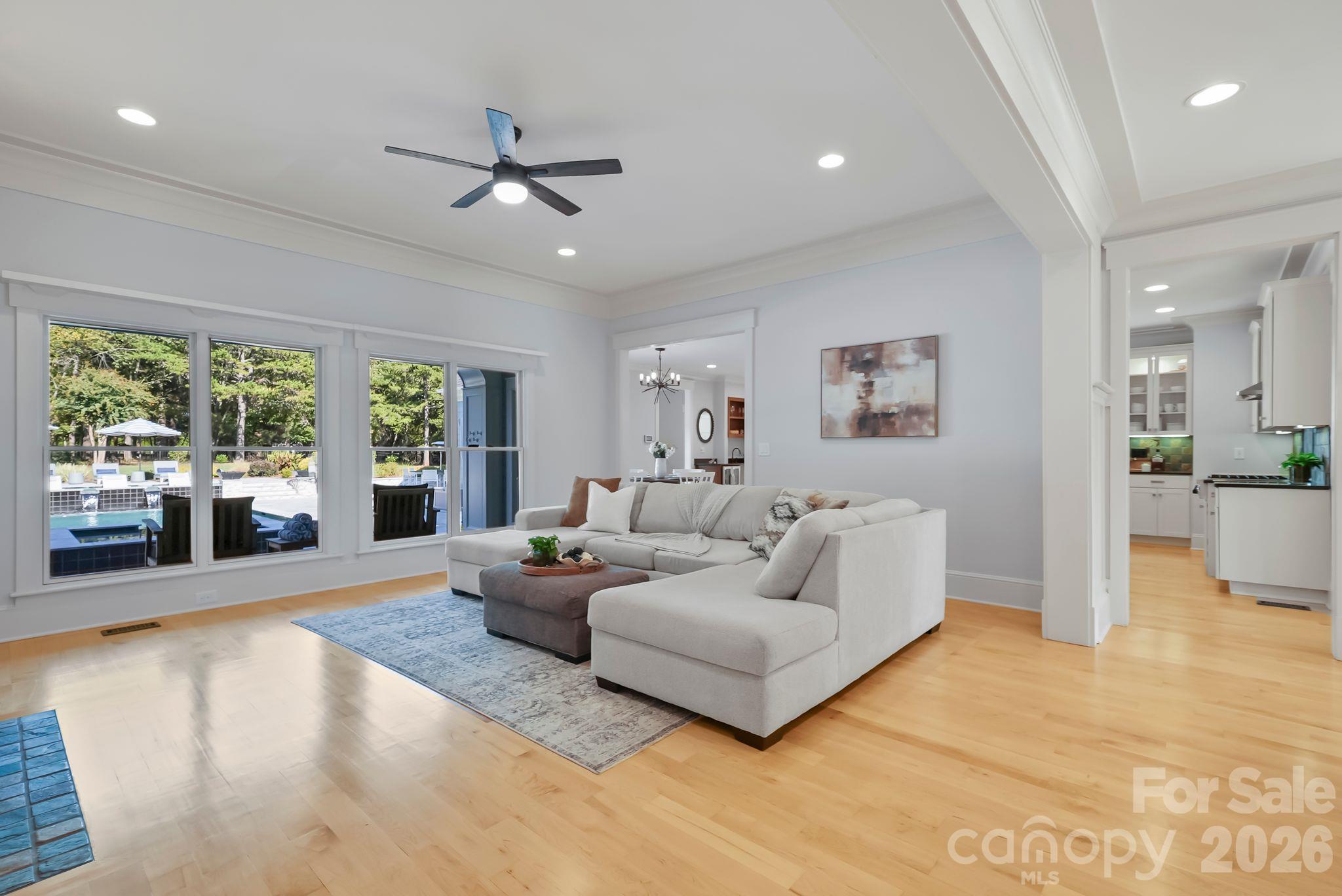 Bright and open with backyard views - 268 Milford Circle, Mooresville