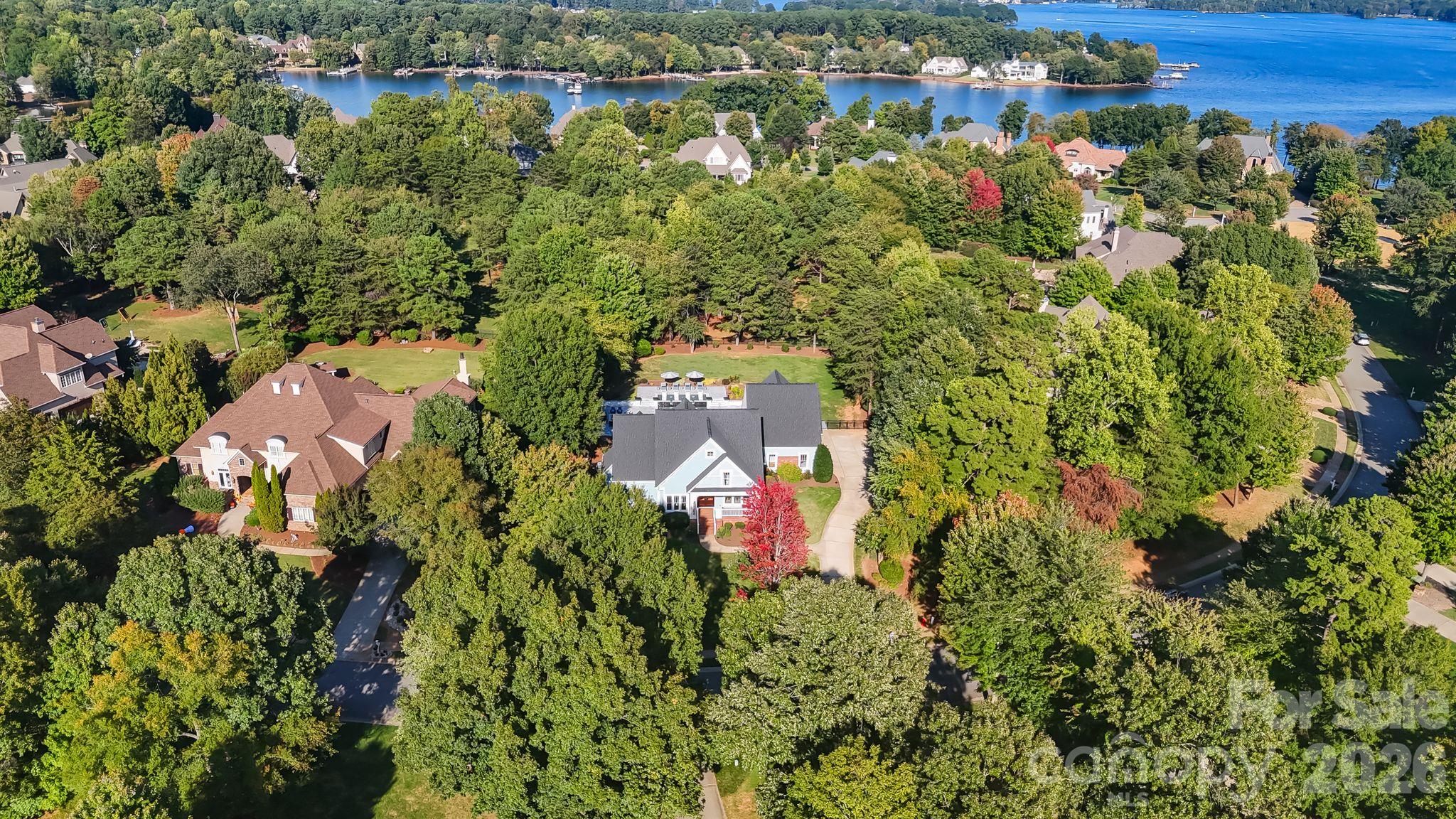 Minutes from the clubhouse and all the amenities The Point has to offer - 268 Milford Circle, Mooresville