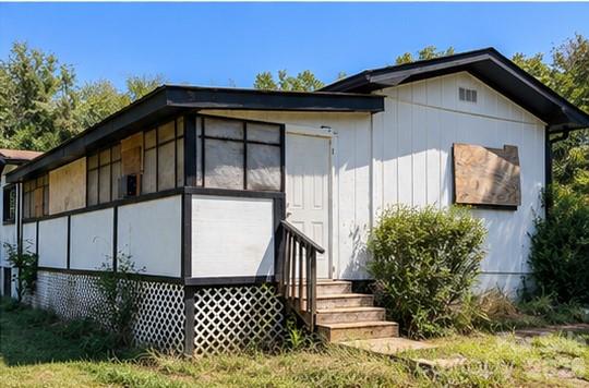 Single Family Residence at 420 Donna Avenue, Gastonia, photo 4 of 19