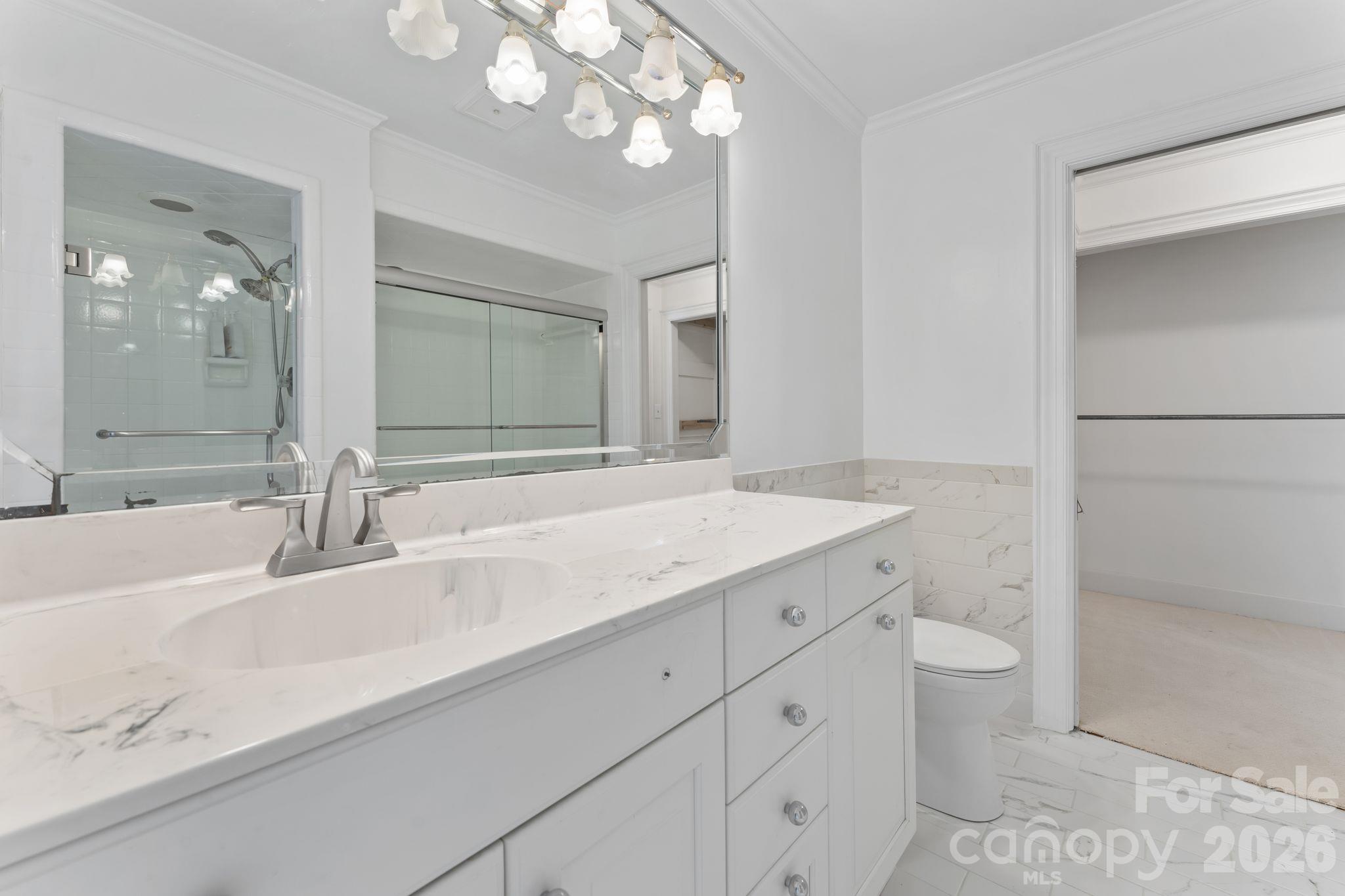 Guest bathroom - 3452 Sharon Road, Charlotte