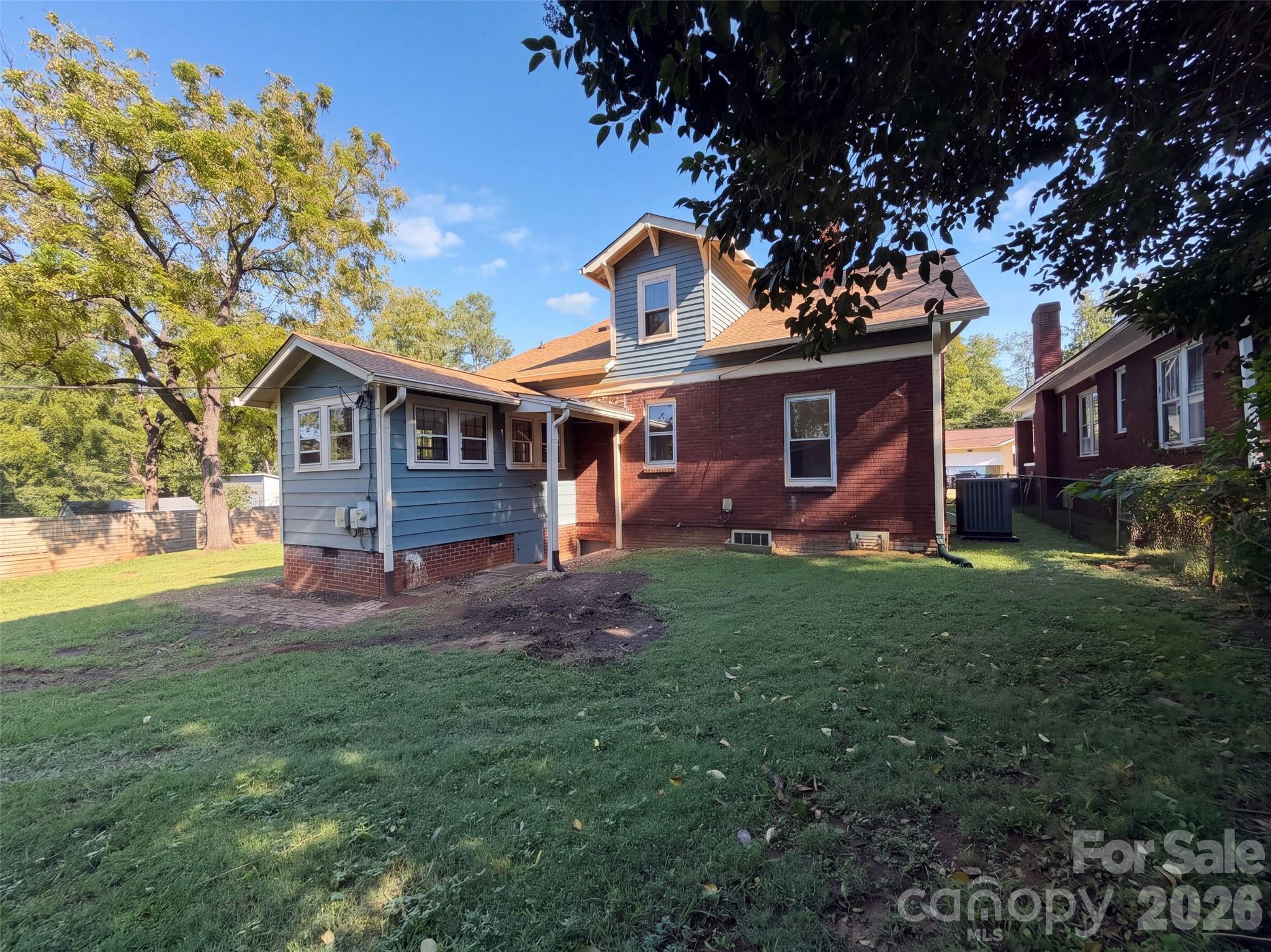 Single Family Residence at 1016 Scales Street, Salisbury, photo 5 of 19