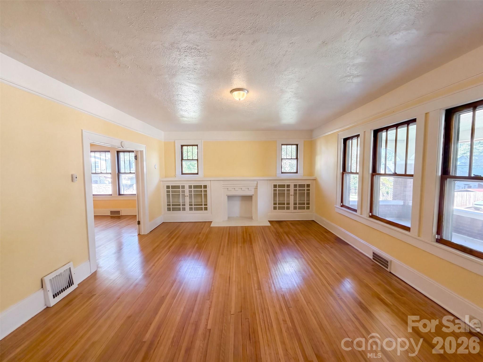 Single Family Residence at 1016 Scales Street, Salisbury, photo 6 of 19