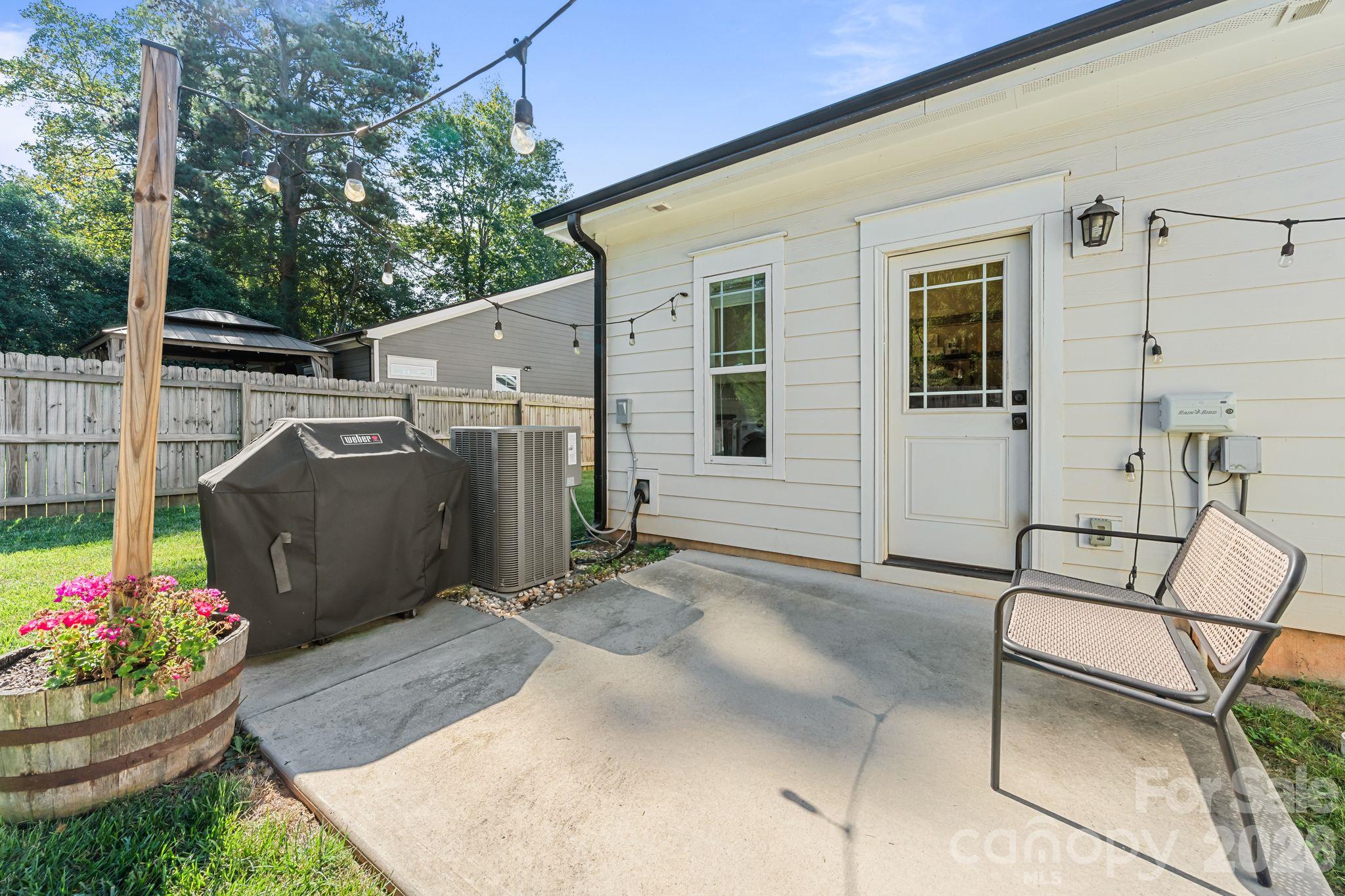 Single Family Residence at 5309 Tarrywood Lane, Charlotte, photo 15 of 22