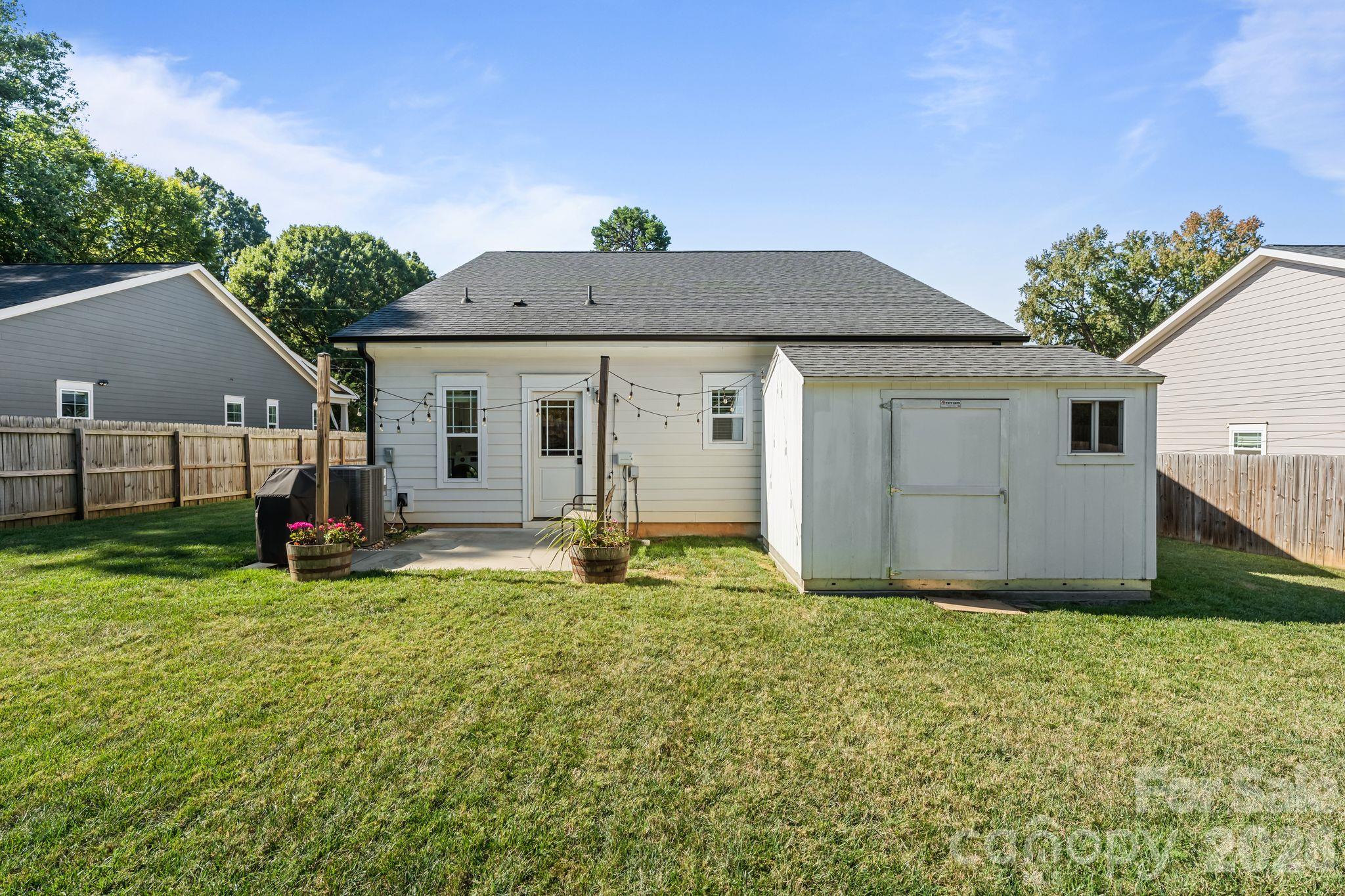 Single Family Residence at 5309 Tarrywood Lane, Charlotte, photo 16 of 22