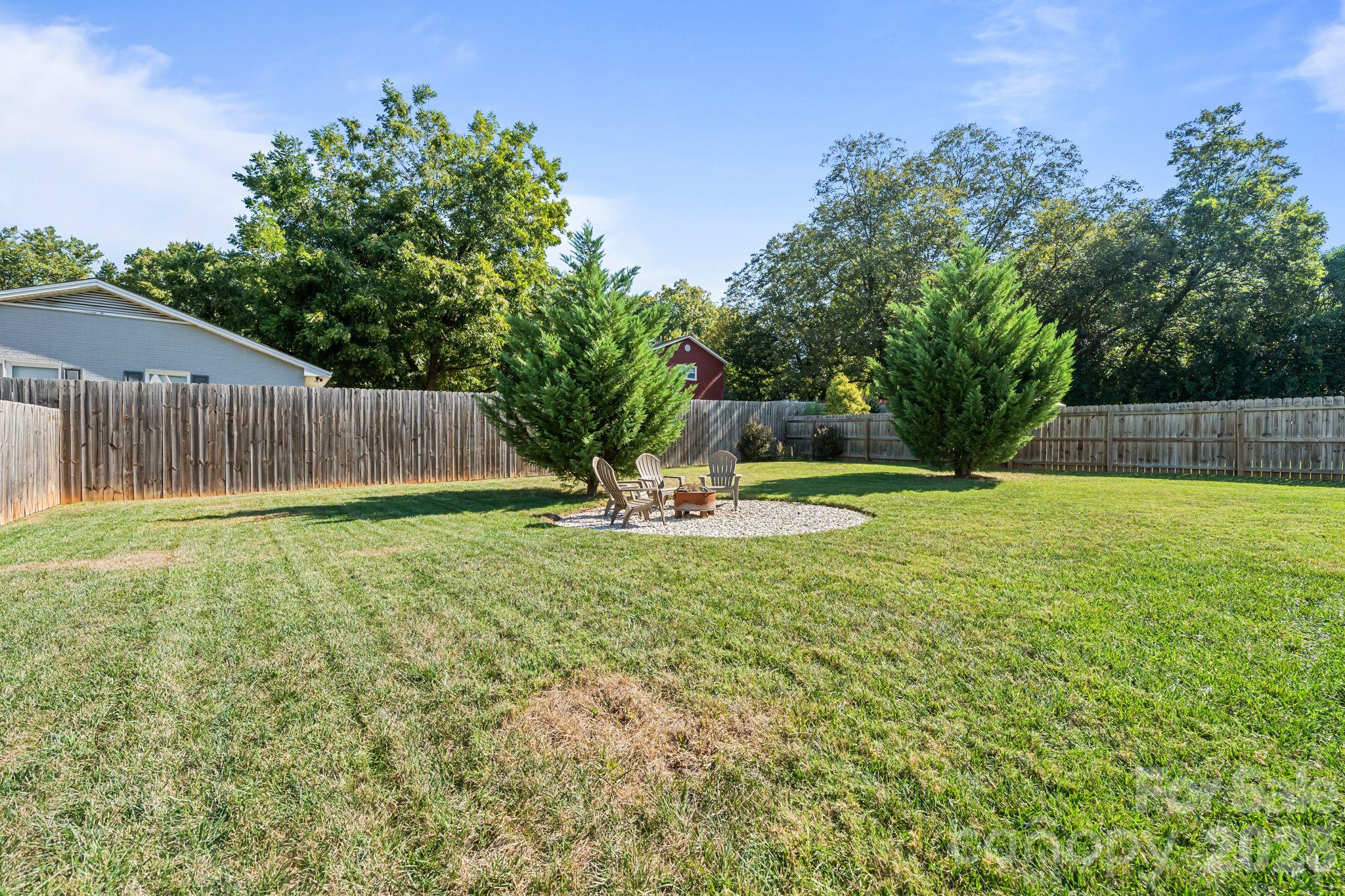 Single Family Residence at 5309 Tarrywood Lane, Charlotte, photo 18 of 22
