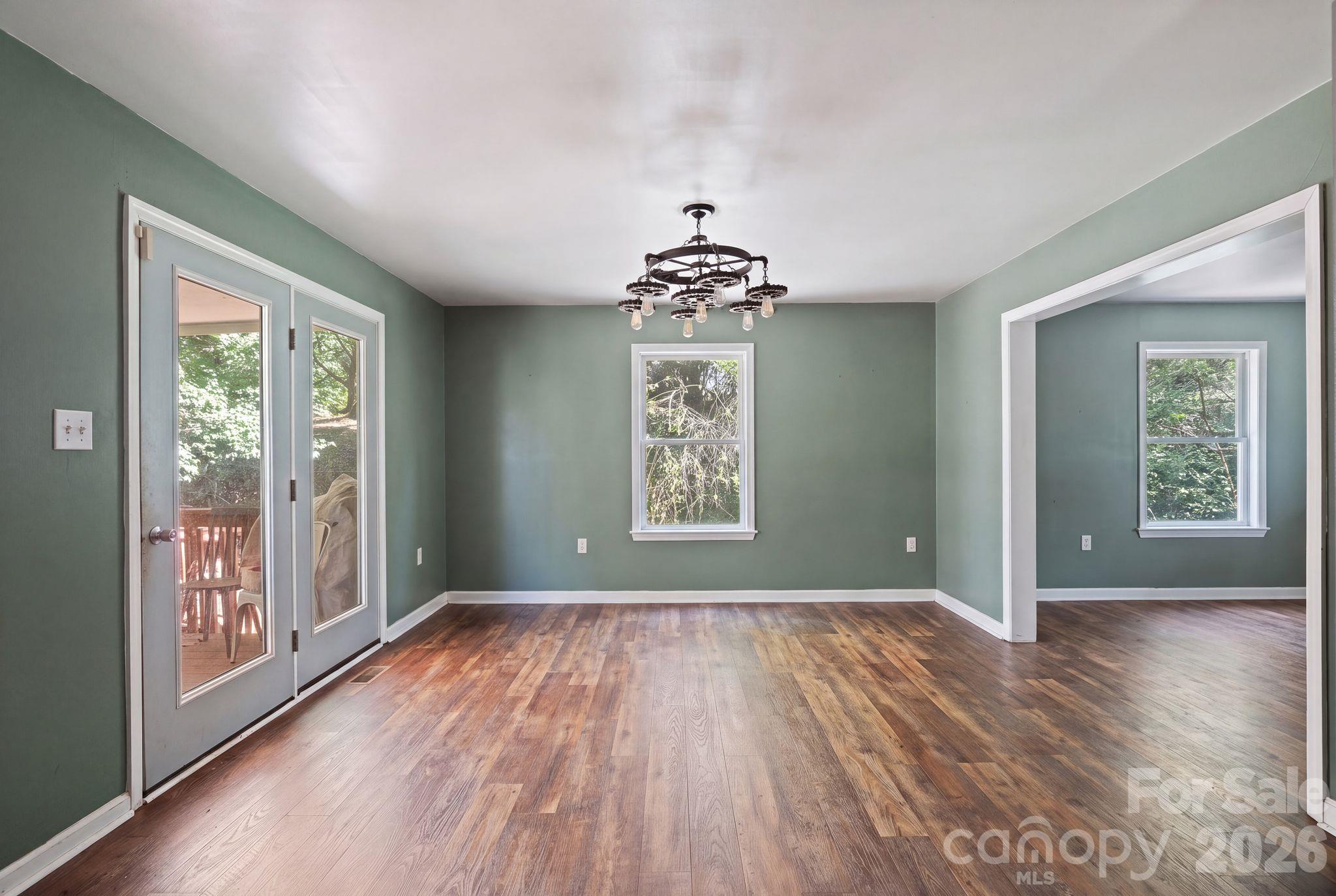 Single Family Residence at 23 Rolling Hill Drive, Asheville, photo 5 of 19