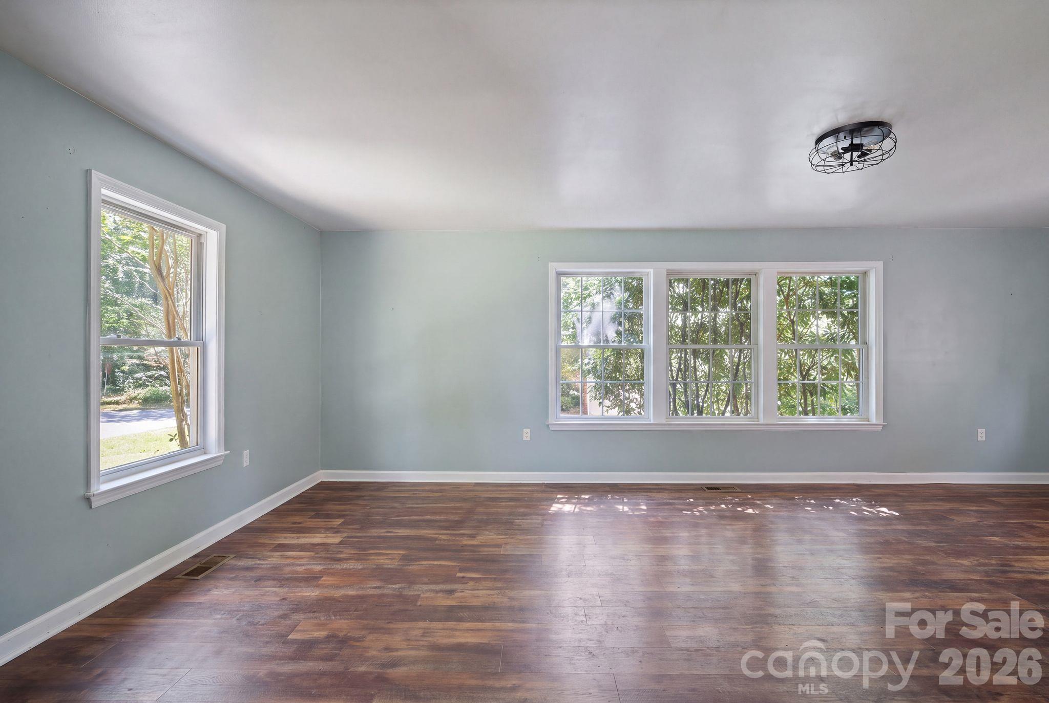 Single Family Residence at 23 Rolling Hill Drive, Asheville, photo 9 of 19