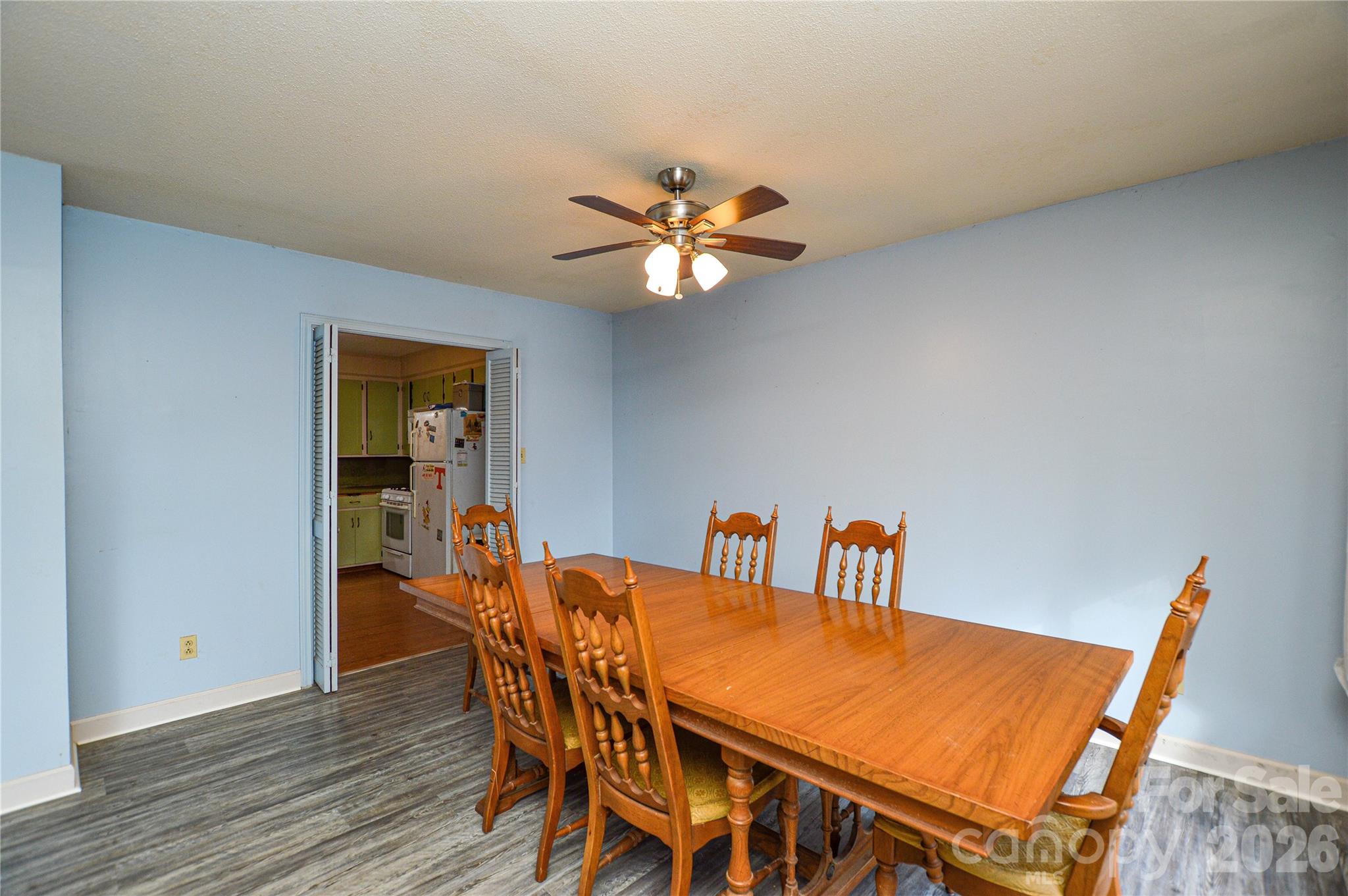 Single Family Residence at 1405 Forest Park Drive, Statesville, photo 6 of 22