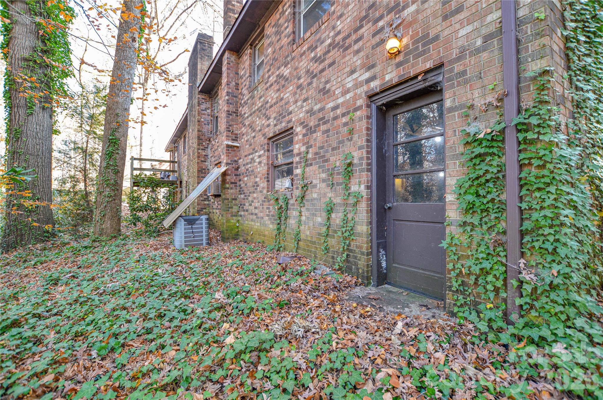 Single Family Residence at 1405 Forest Park Drive, Statesville, photo 22 of 22