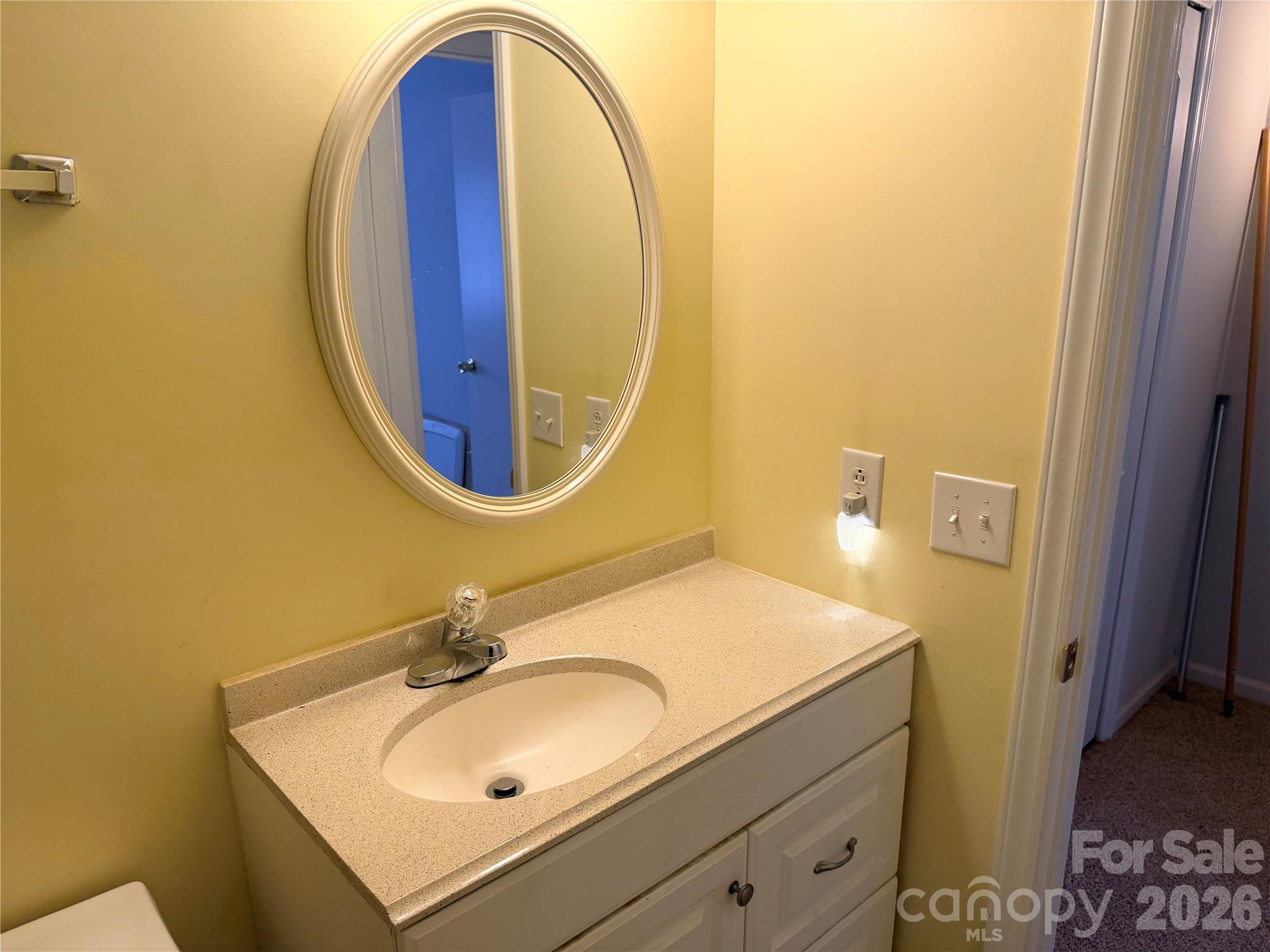Condominium at 1300 Larchmont Place, Salisbury, photo 13 of 16