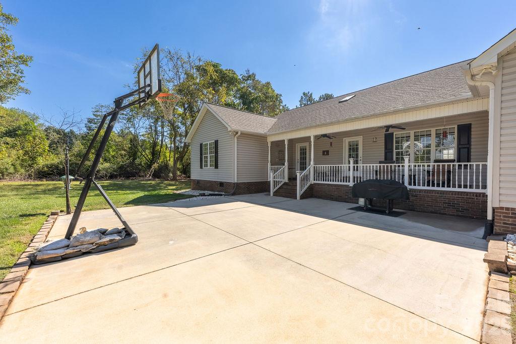 Single Family Residence at 294 Gilbert Road, Statesville, photo 30 of 34