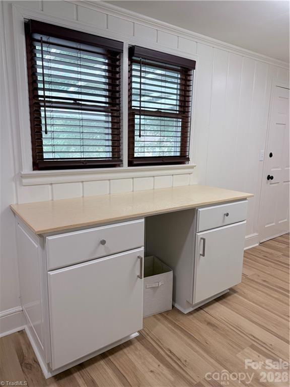 Single Family Residence at 323 Western Boulevard, Lexington, photo 10 of 21