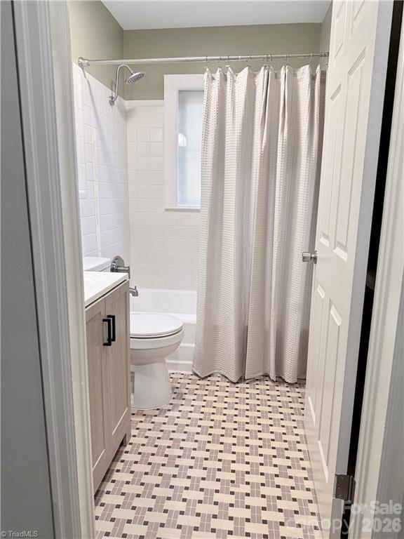 Single Family Residence at 323 Western Boulevard, Lexington, photo 19 of 21