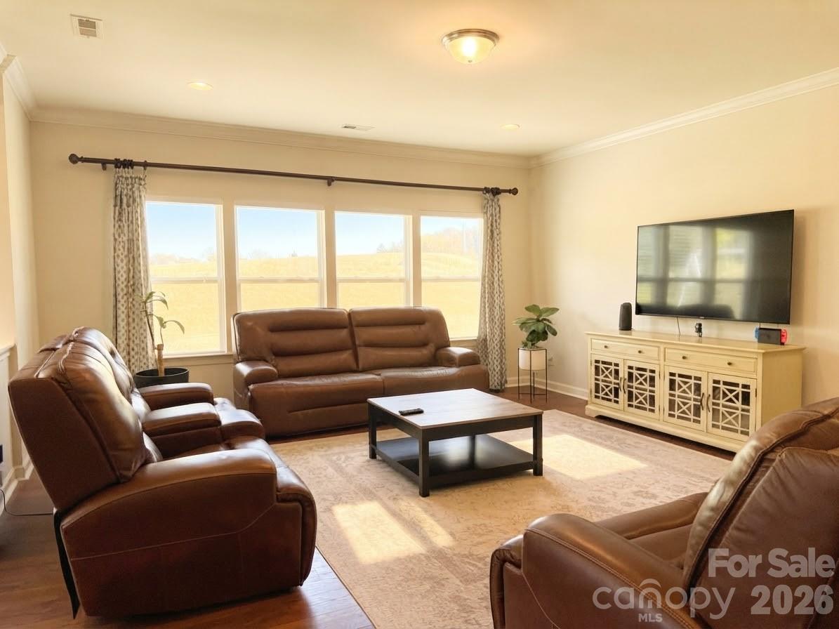 Single Family Residence at 2030 Pine Siskin Court, Indian Land, photo 11 of 13