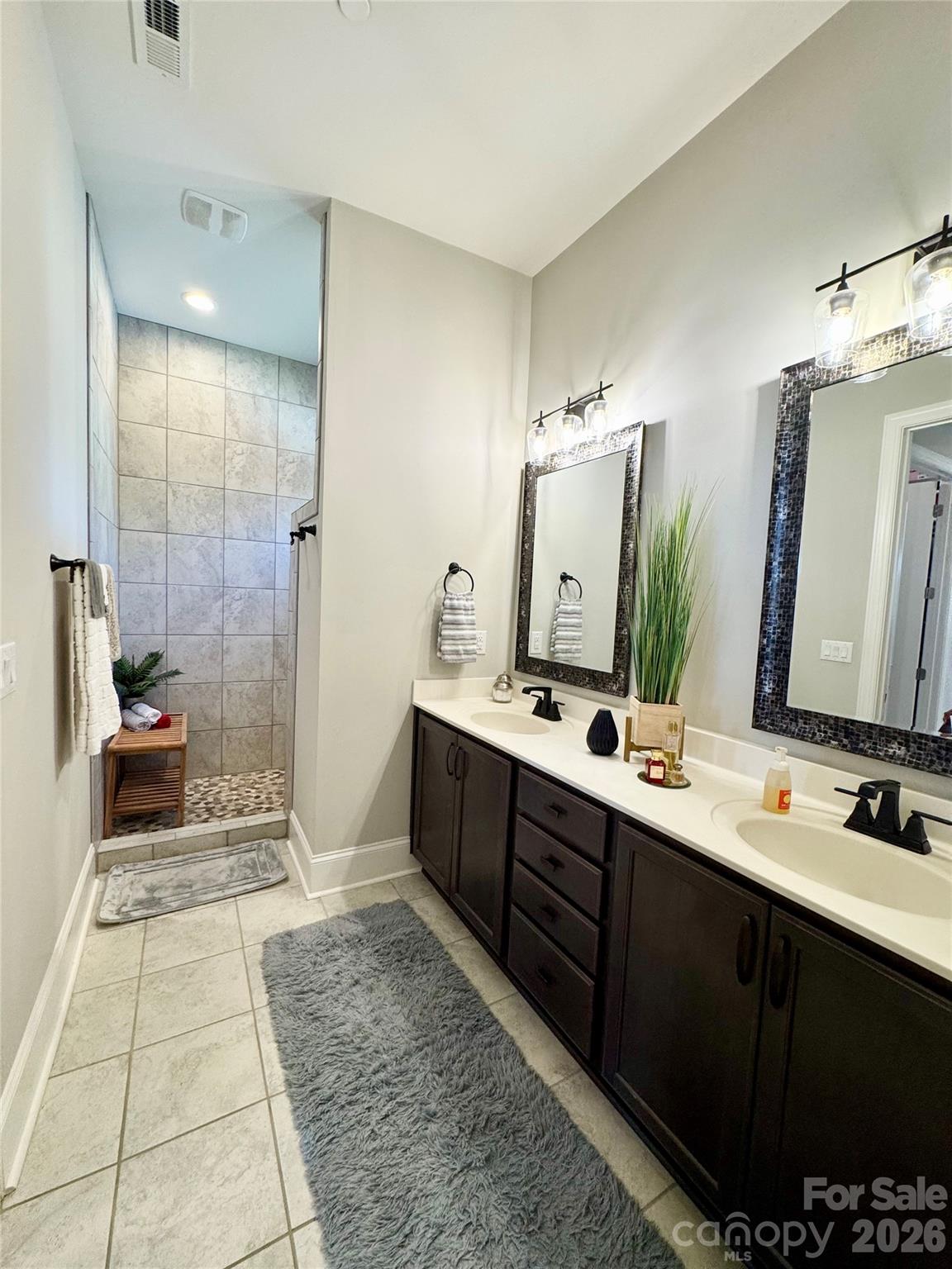 Primary Suite Bath with separate water closet - 9065 Treetop Way NW, Concord