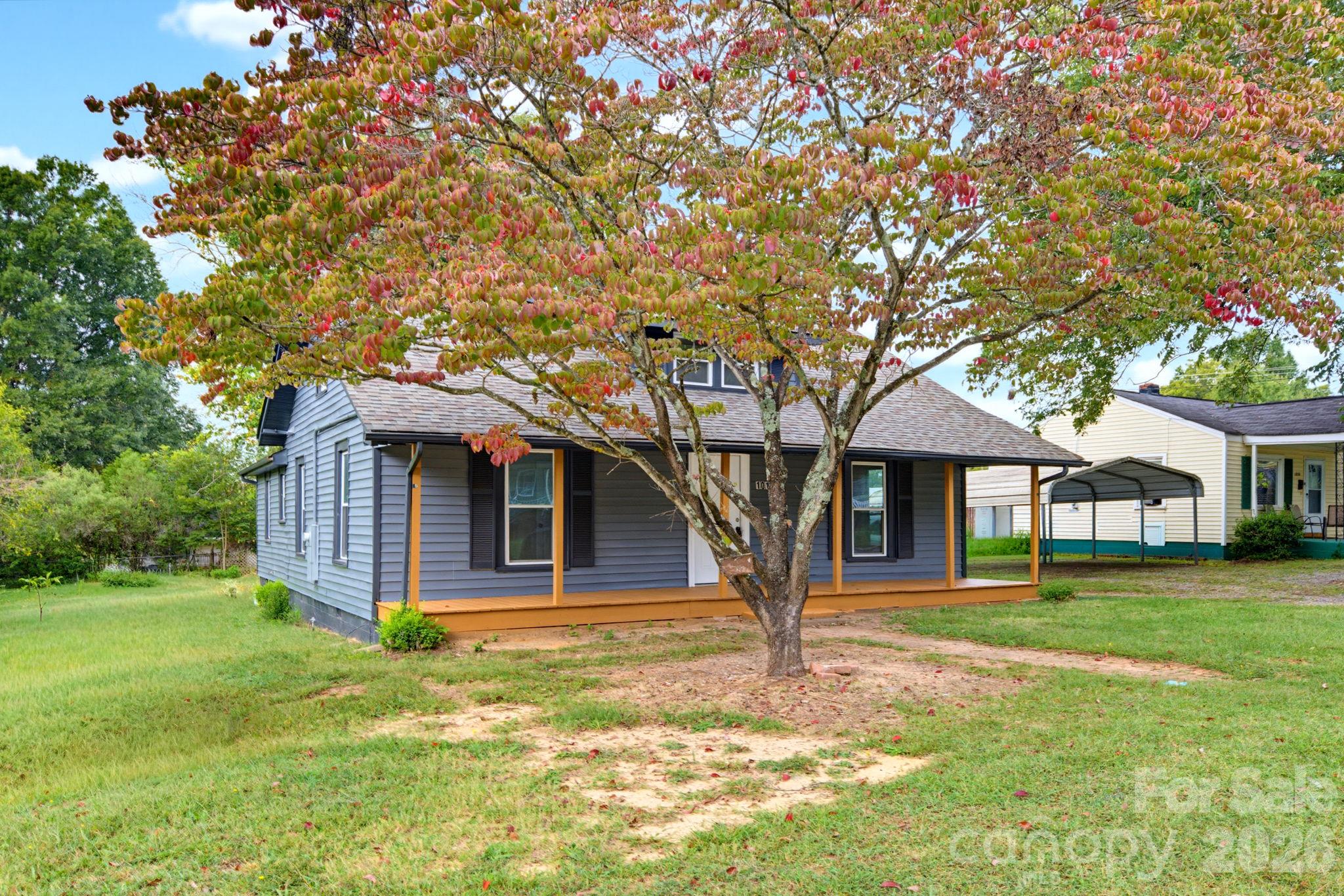Single Family Residence at 1014 8th Street, Statesville, photo 3 of 42