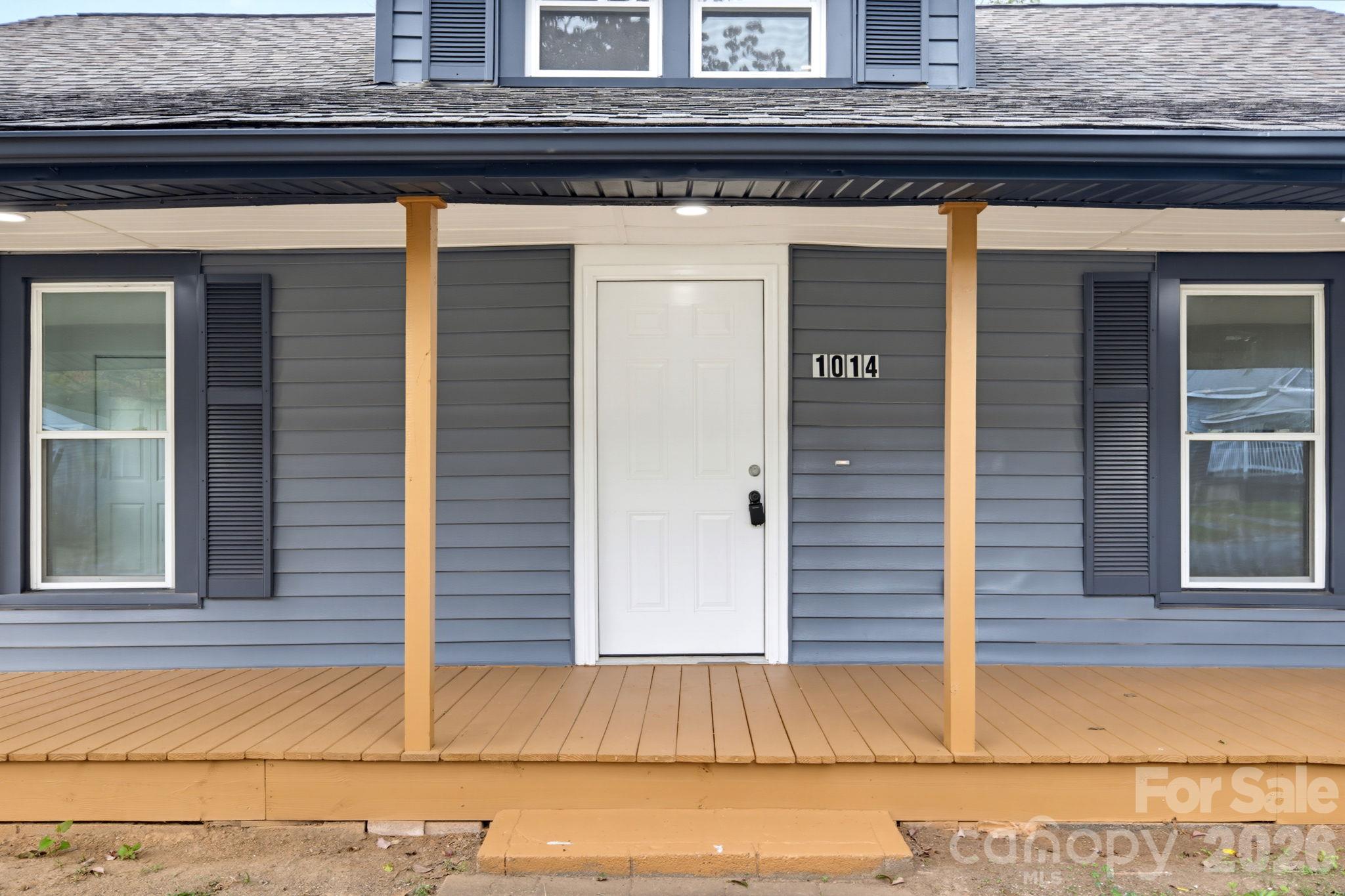 Single Family Residence at 1014 8th Street, Statesville, photo 4 of 42