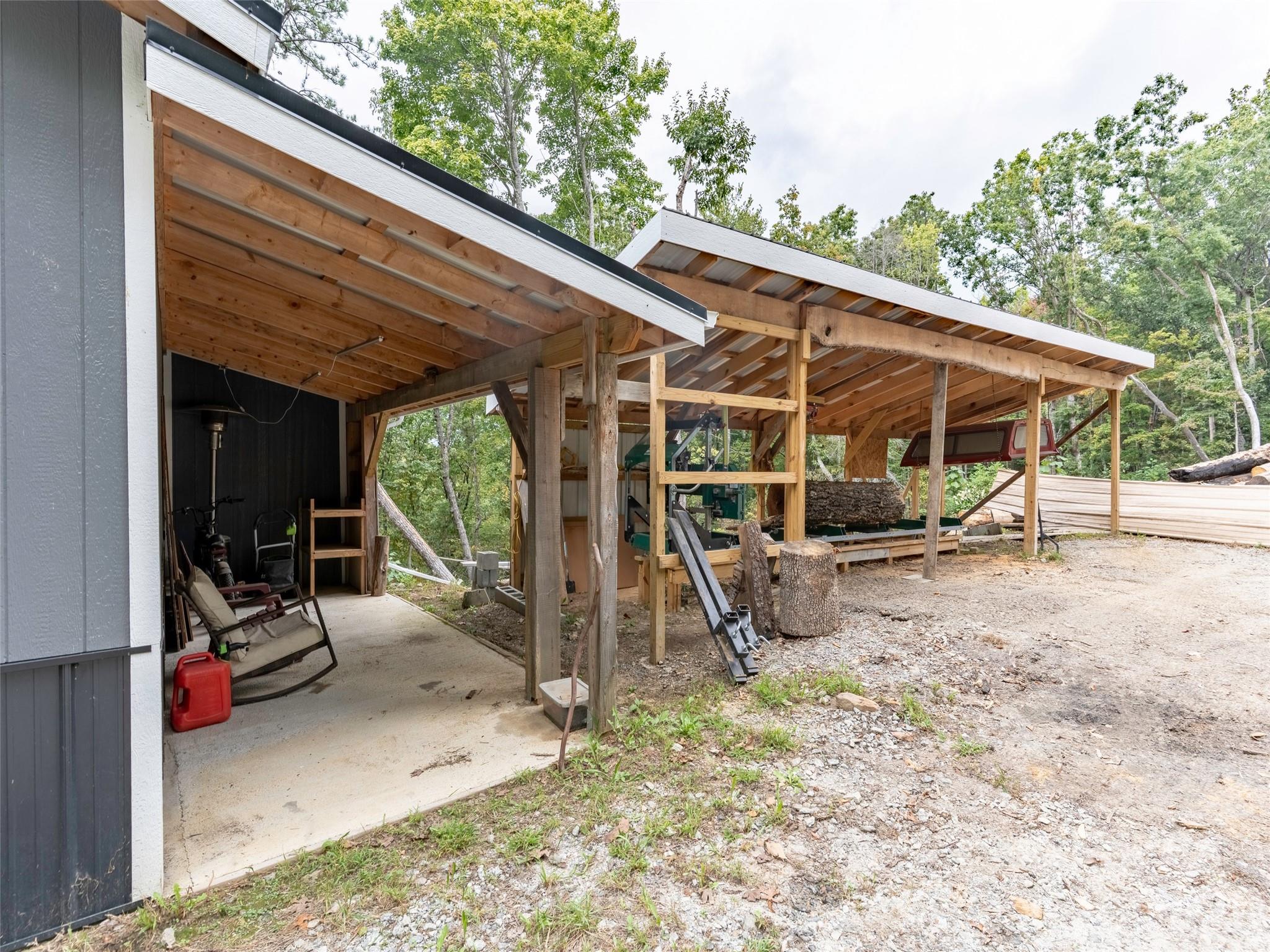 Single Family Residence at 72 & 00 Jacks Paw Lane, Hendersonville, photo 32 of 35