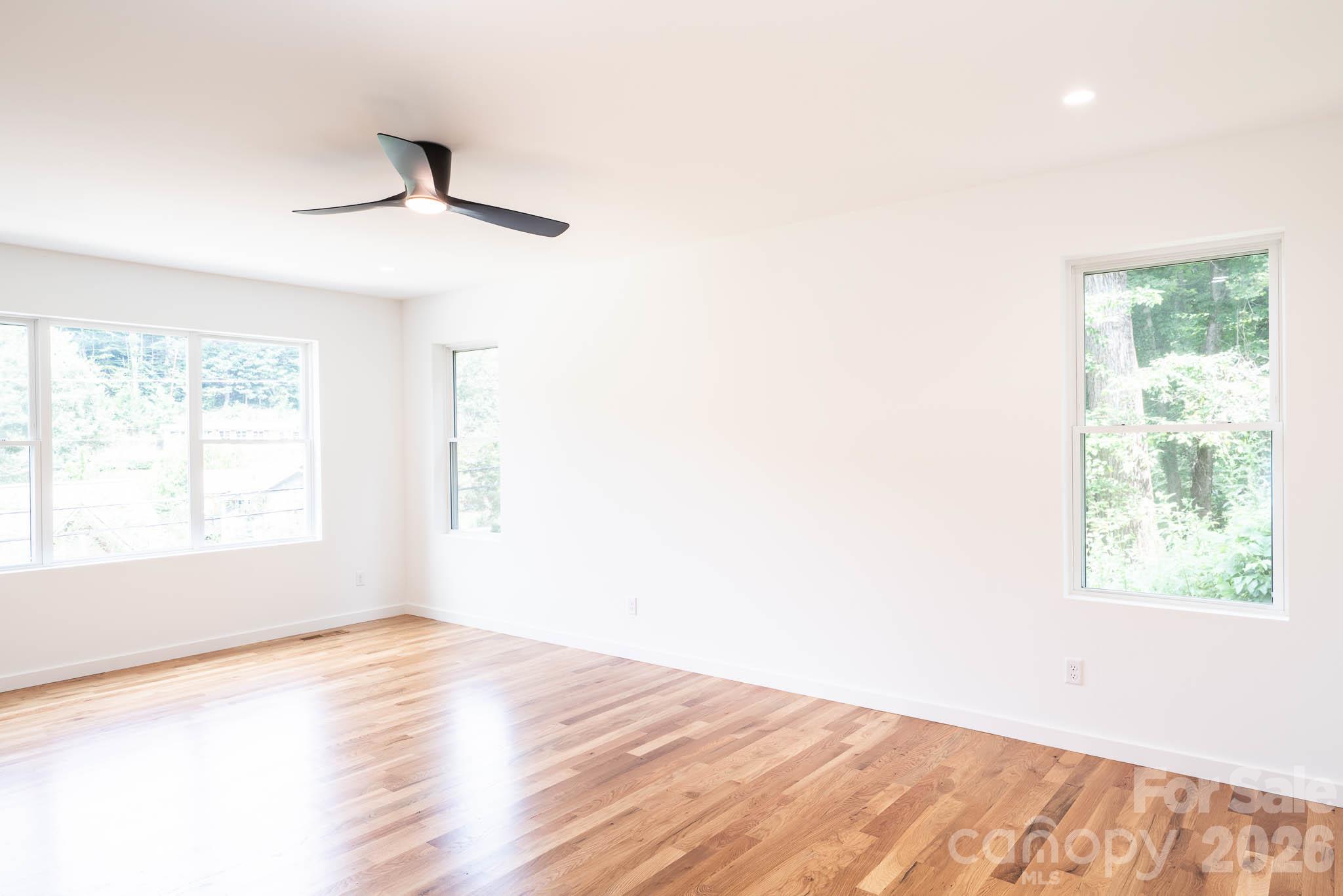 Single Family Residence at 33 Spooks Branch Road, Asheville, photo 34 of 43