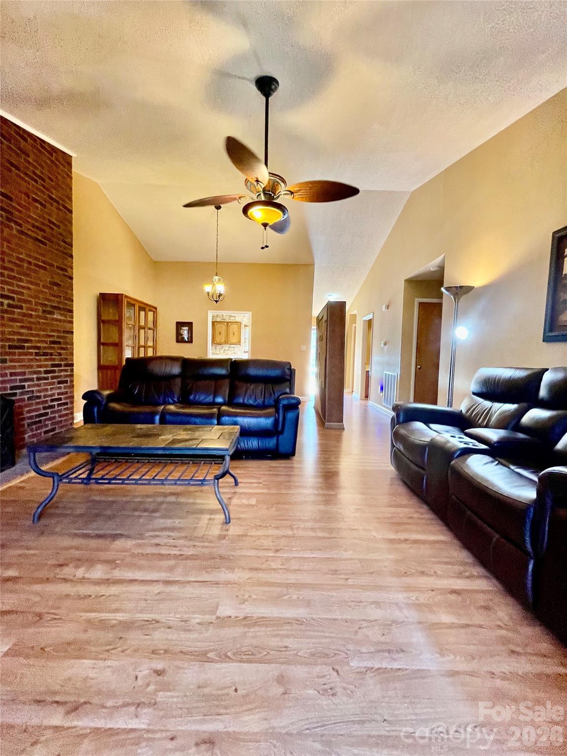 Condominium at 1300 Larchmont Place, Salisbury, photo 5 of 23