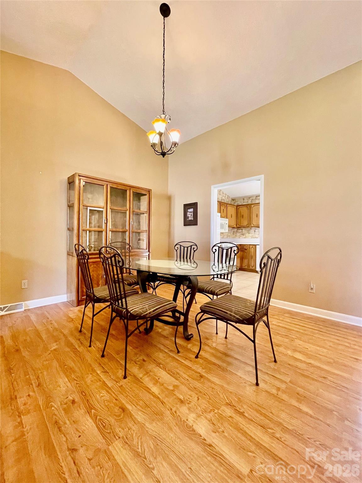 Condominium at 1300 Larchmont Place, Salisbury, photo 7 of 23