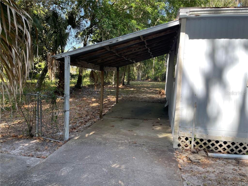Single Family Residence at 120 NW Magnolia CIR, CRYSTALRIVER FL 34428, Crystal River, photo 5 of 46