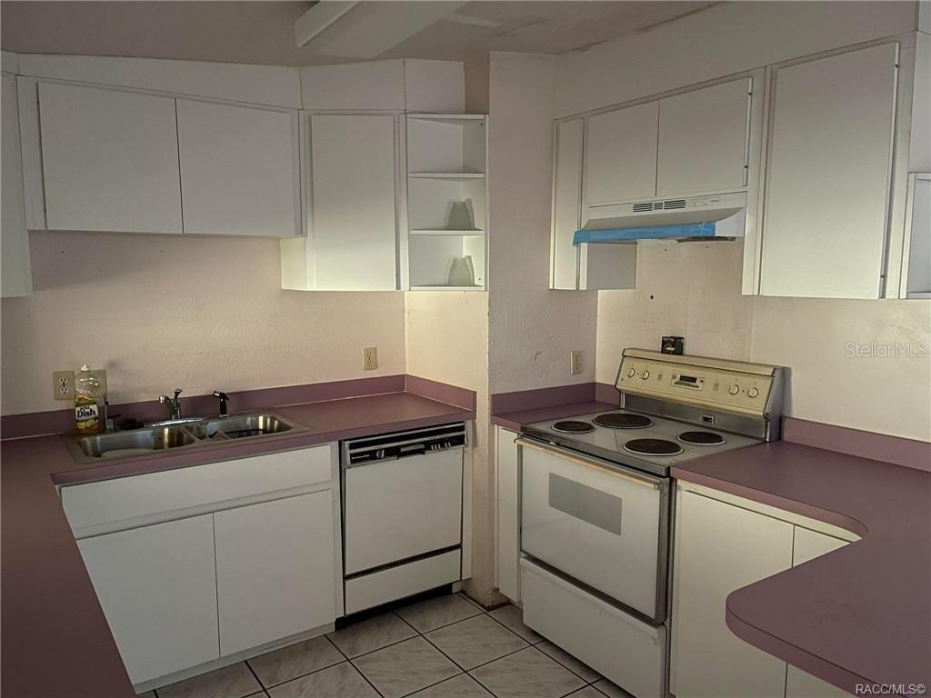 Single Family Residence at 120 NW Magnolia CIR, CRYSTALRIVER FL 34428, Crystal River, photo 18 of 46