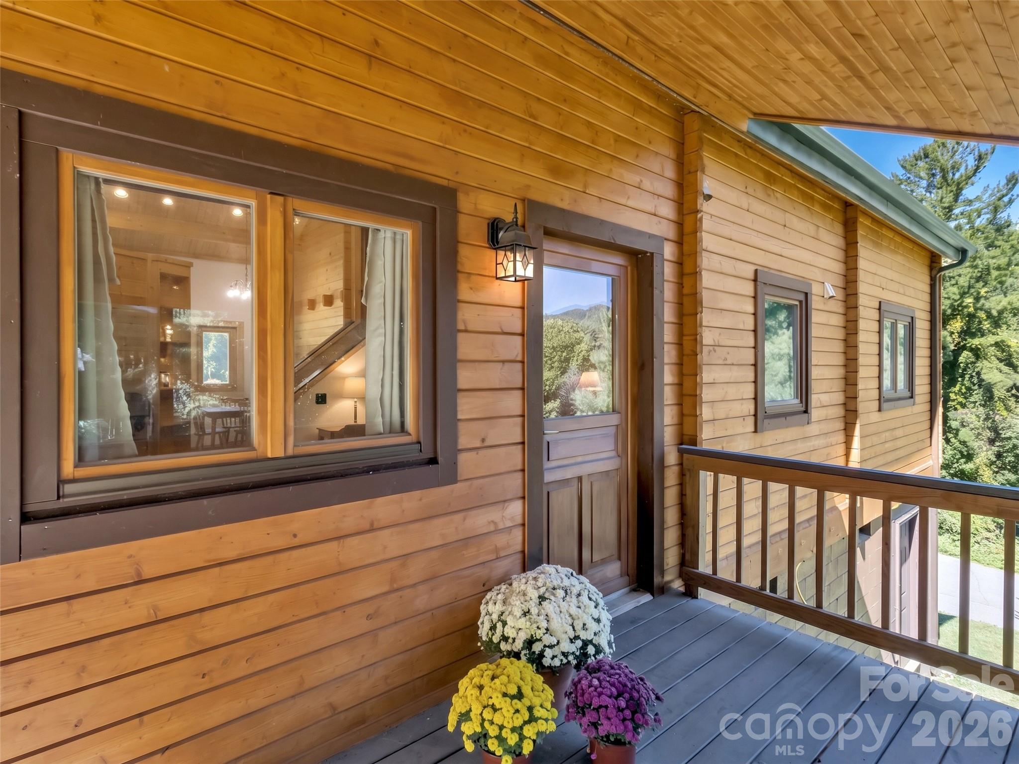 Single Family Residence at 200 Linsonwood Ridge, Waynesville, photo 5 of 27
