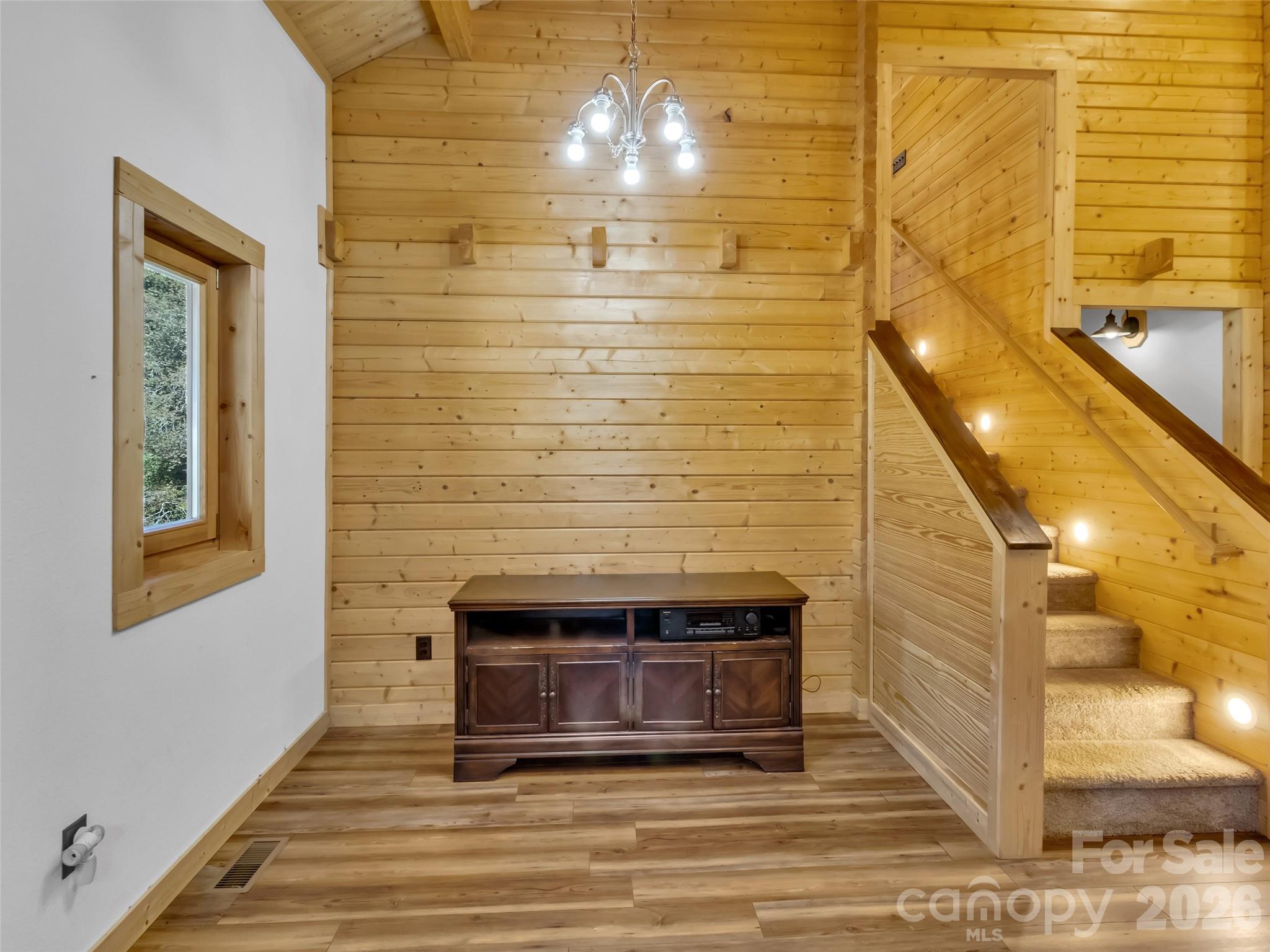 Single Family Residence at 200 Linsonwood Ridge, Waynesville, photo 11 of 27