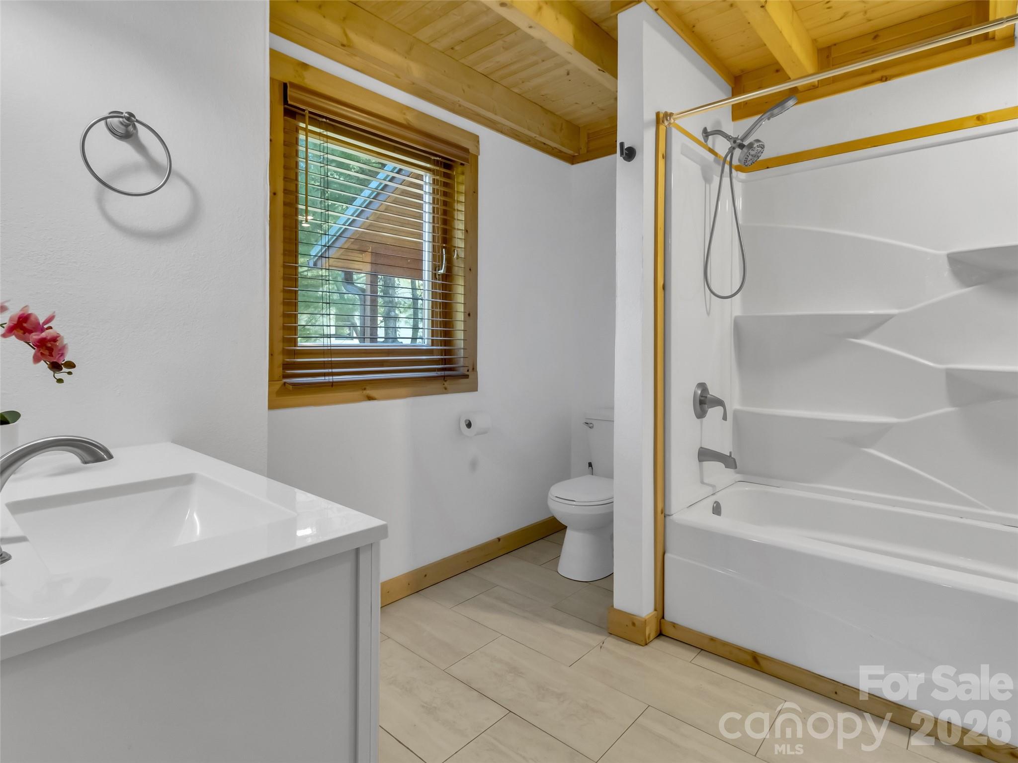 Single Family Residence at 200 Linsonwood Ridge, Waynesville, photo 14 of 27