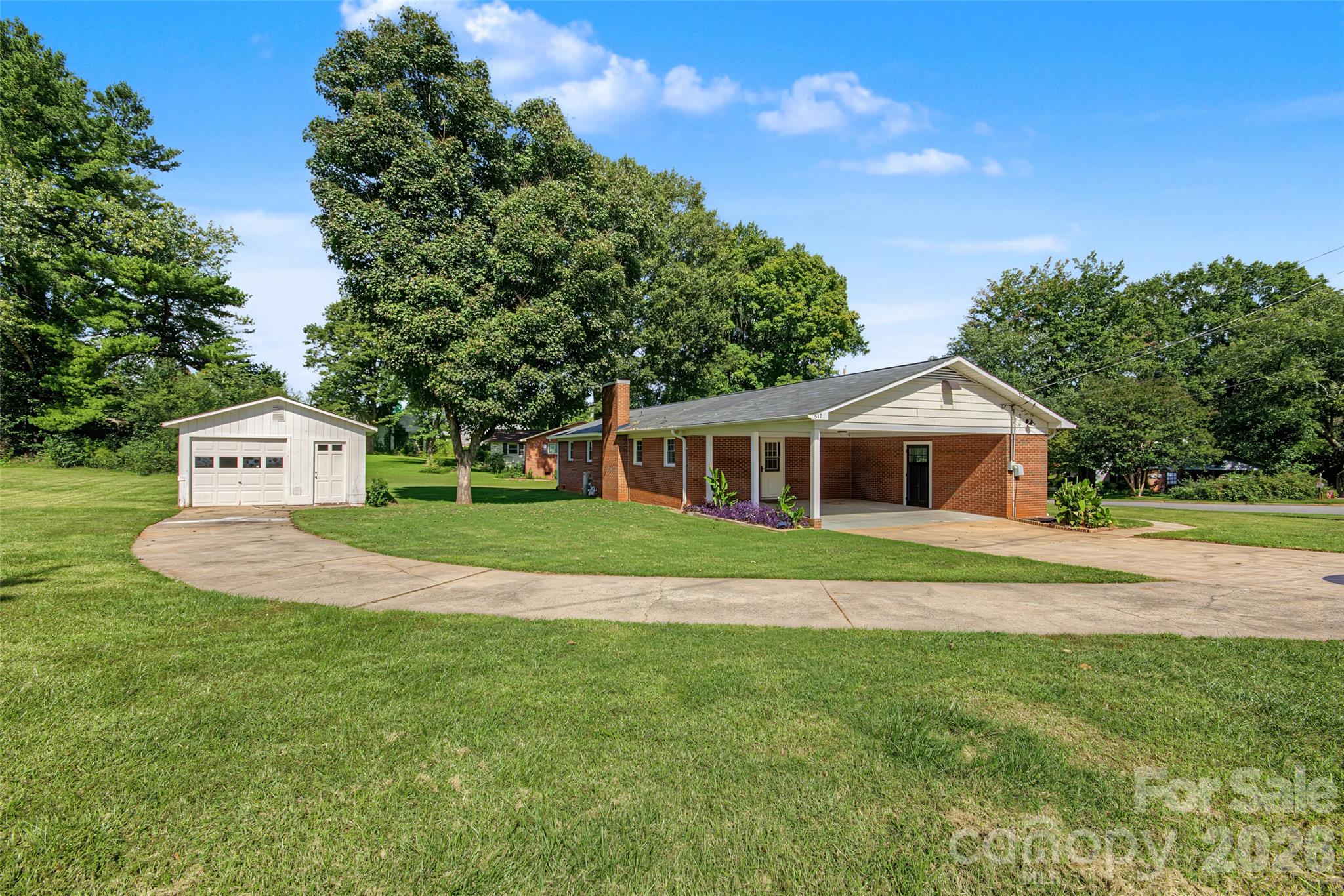 Single Family Residence at 517 N Carolina Avenue, Statesville, photo 3 of 18