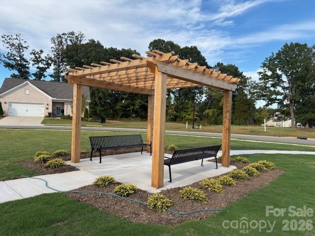 Community Pergola - 3001 Old Glory Drive, Gastonia