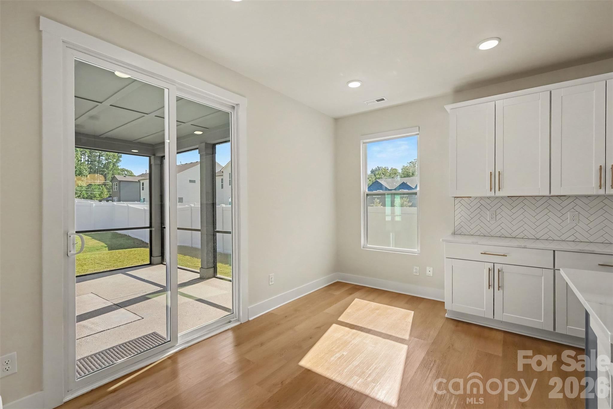 Single Family Residence at 14107 Belmont Greene Drive, Charlotte, photo 11 of 47